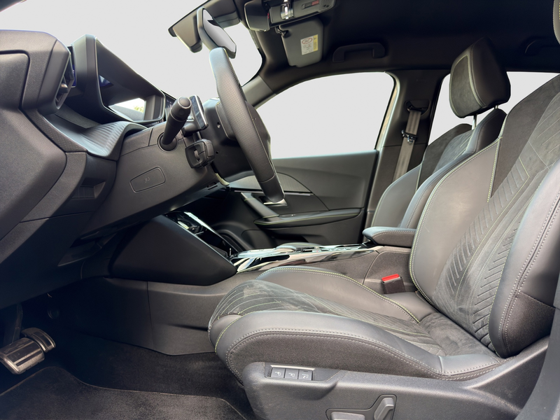Peugeot 2008 GT 1.2 PureTech 130|Carplay|Camera|Stoelverw|Adapt — photo 4