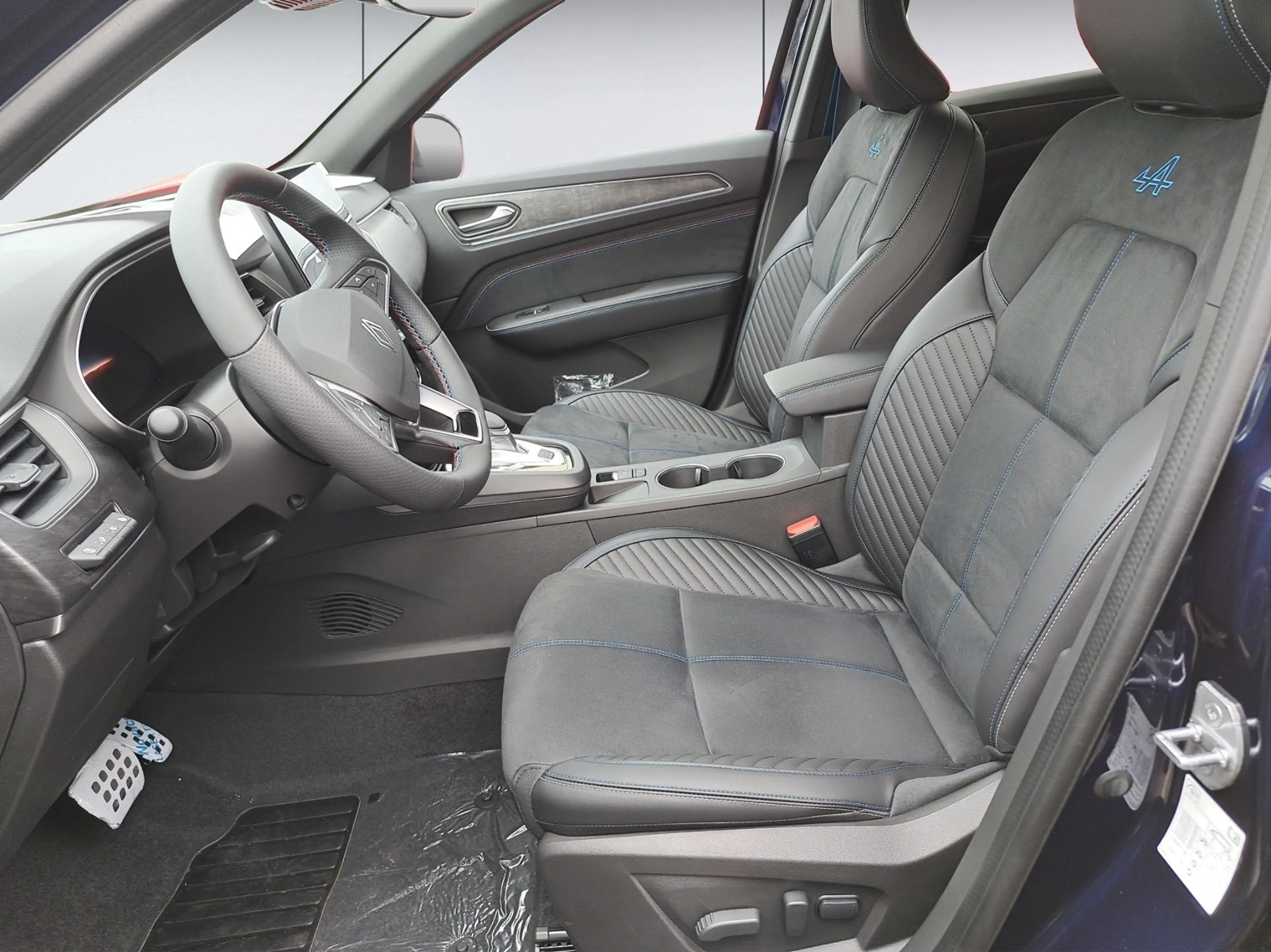 Renault Arkana Esprit Alpine E-Tech Full Hybrid 145 — photo 11