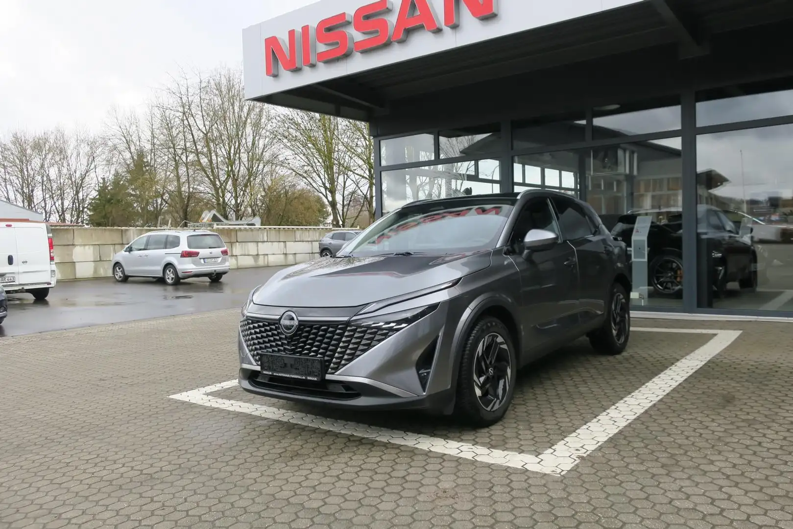 Nissan Qashqai N-CONNECTA 1.3 DIG-T MHEV Xtronic PANO Grau - 2