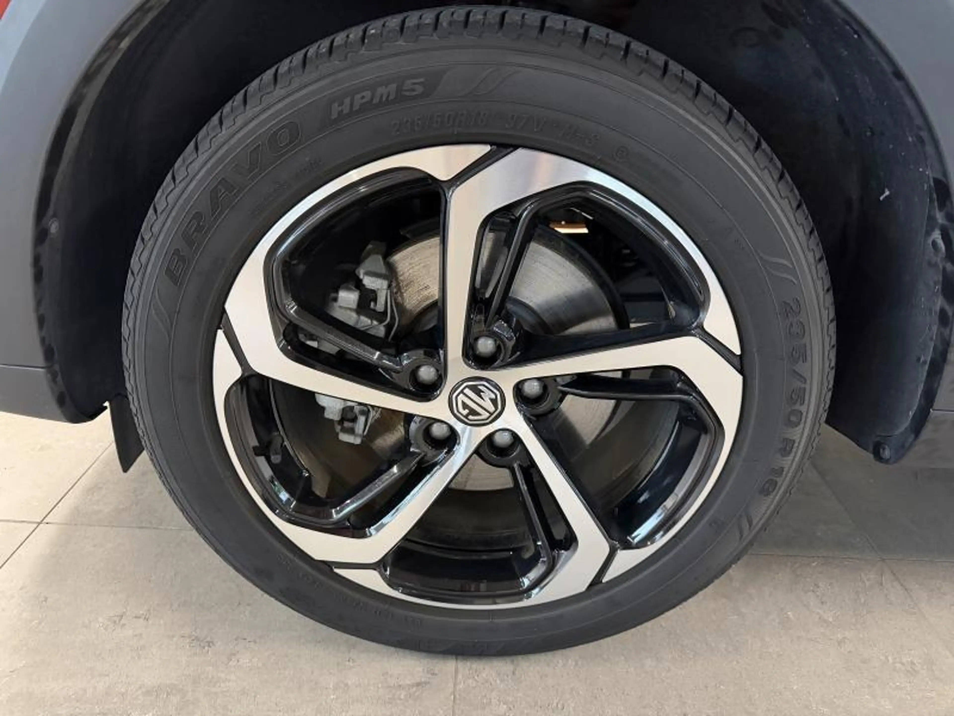 MG EHS 1.5 T-GDI Plug in Hybride Luxury Facelift! | FULL — photo 9