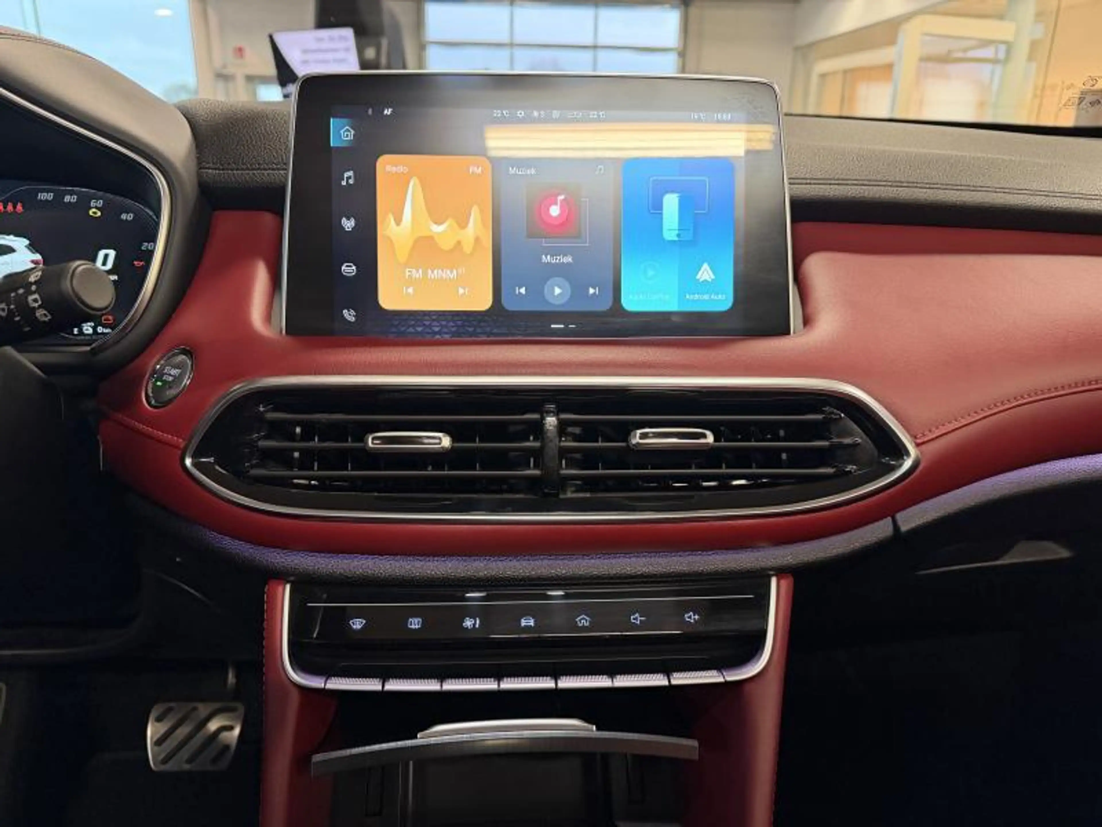 MG EHS 1.5 T-GDI Plug in Hybride Luxury Facelift! | FULL — photo 15