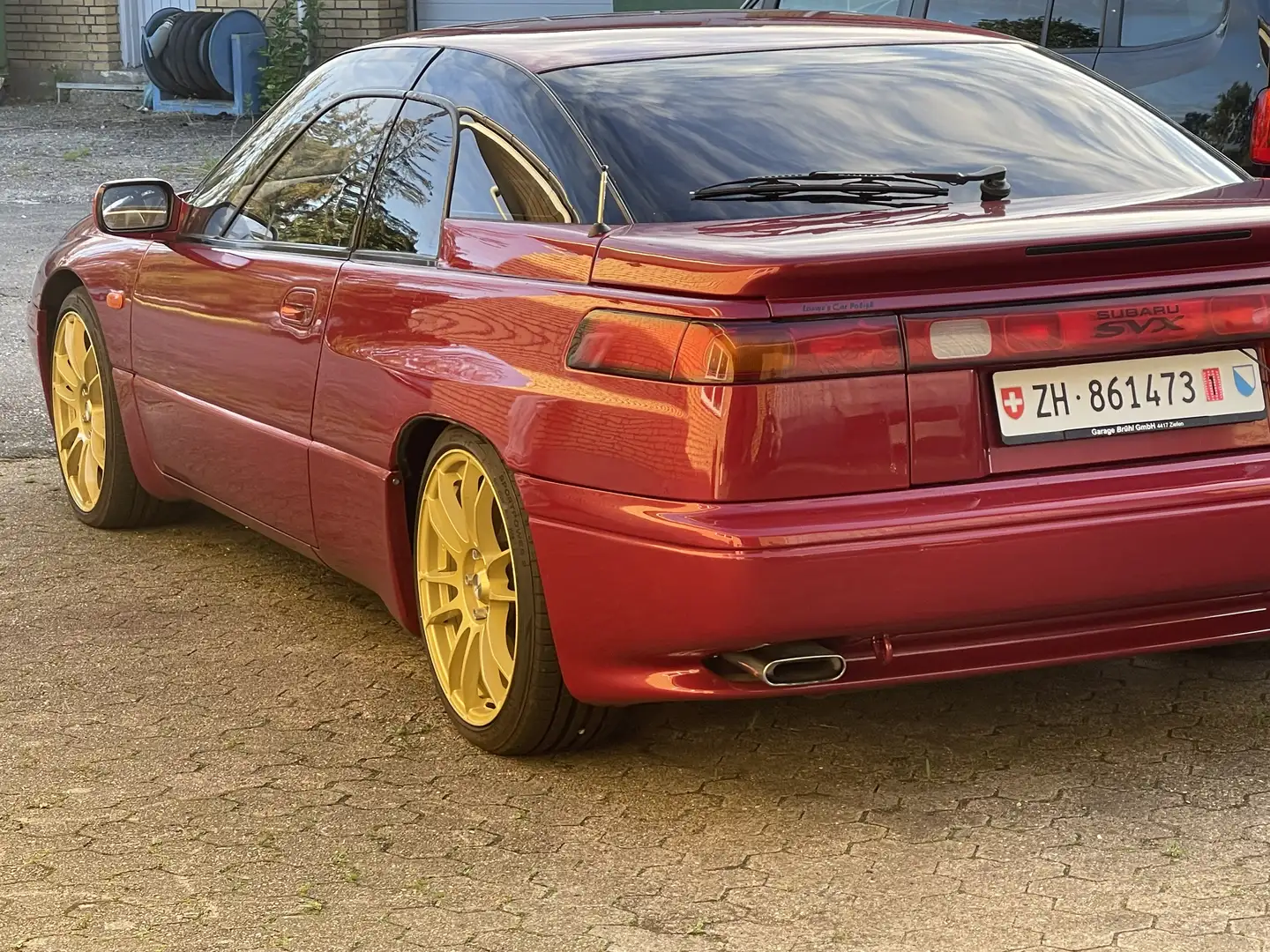 Subaru SVX - 1