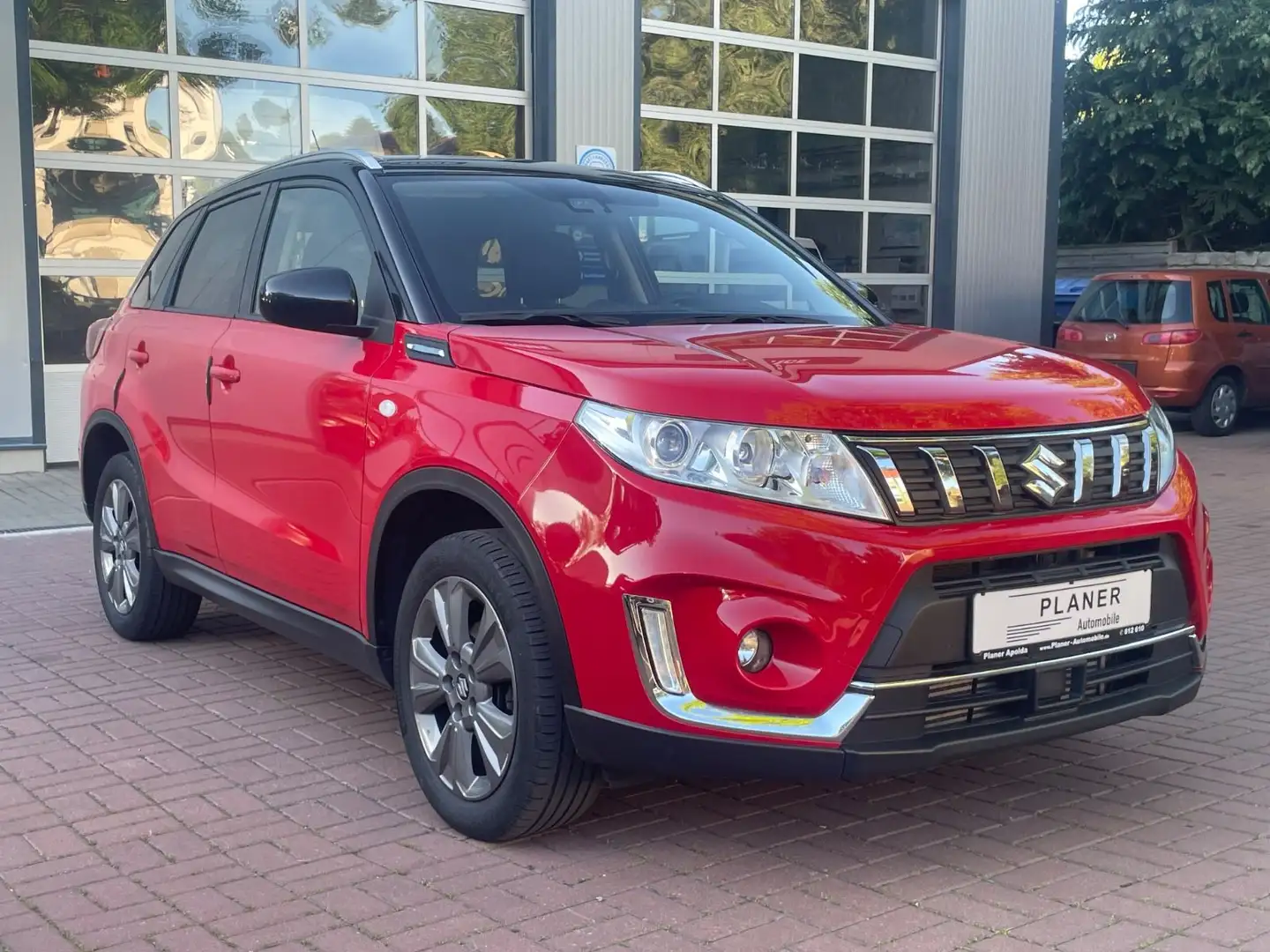 Suzuki Vitara 1.0 Comfort 4x4 1.Hand Automatik HU/AU Rot - 1