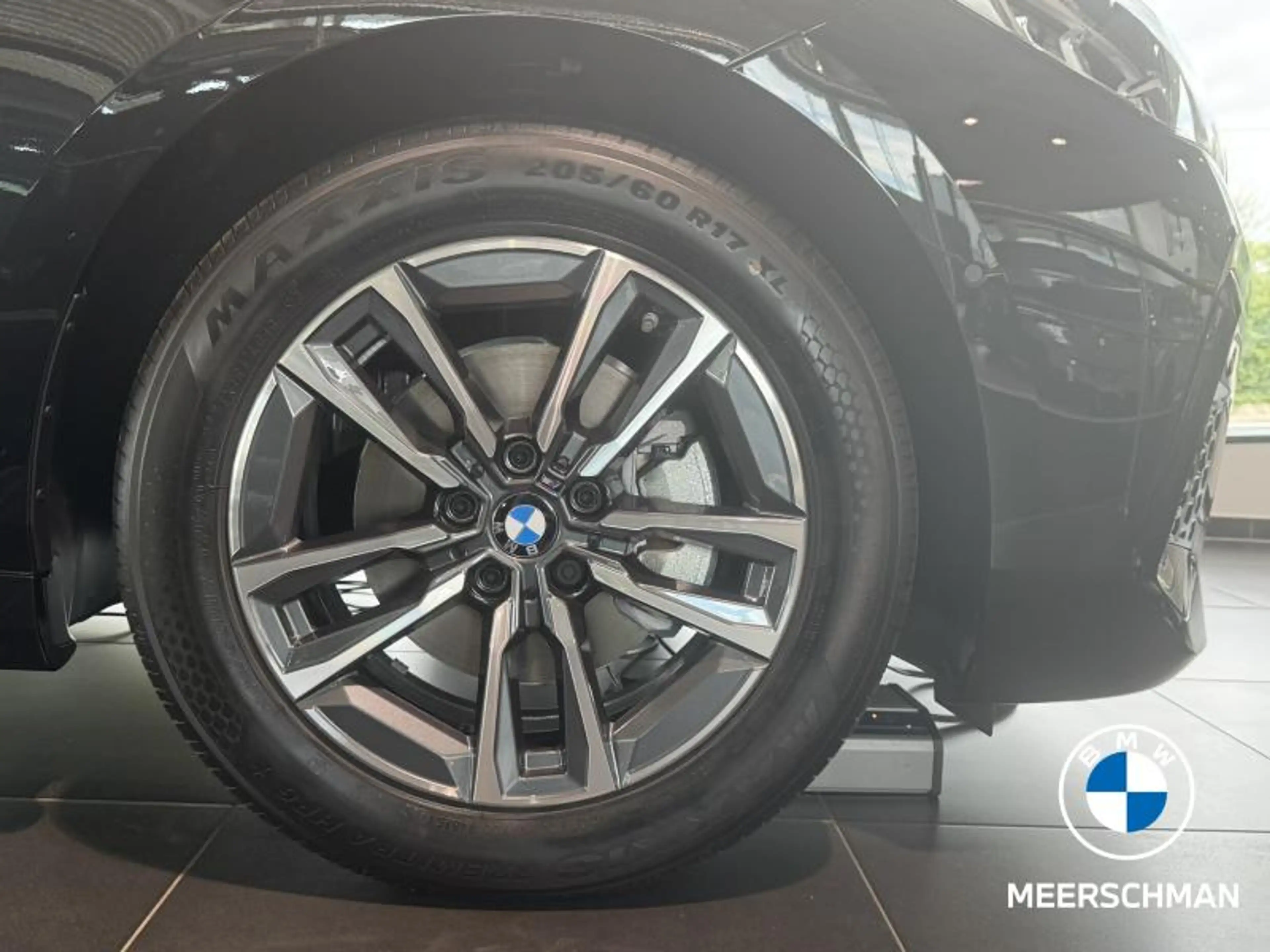 BMW 216 216i Active Tourer M Sport — photo 10
