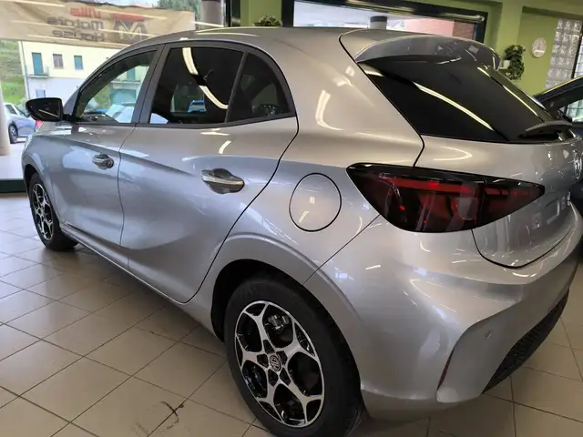 MG MG3 view 7