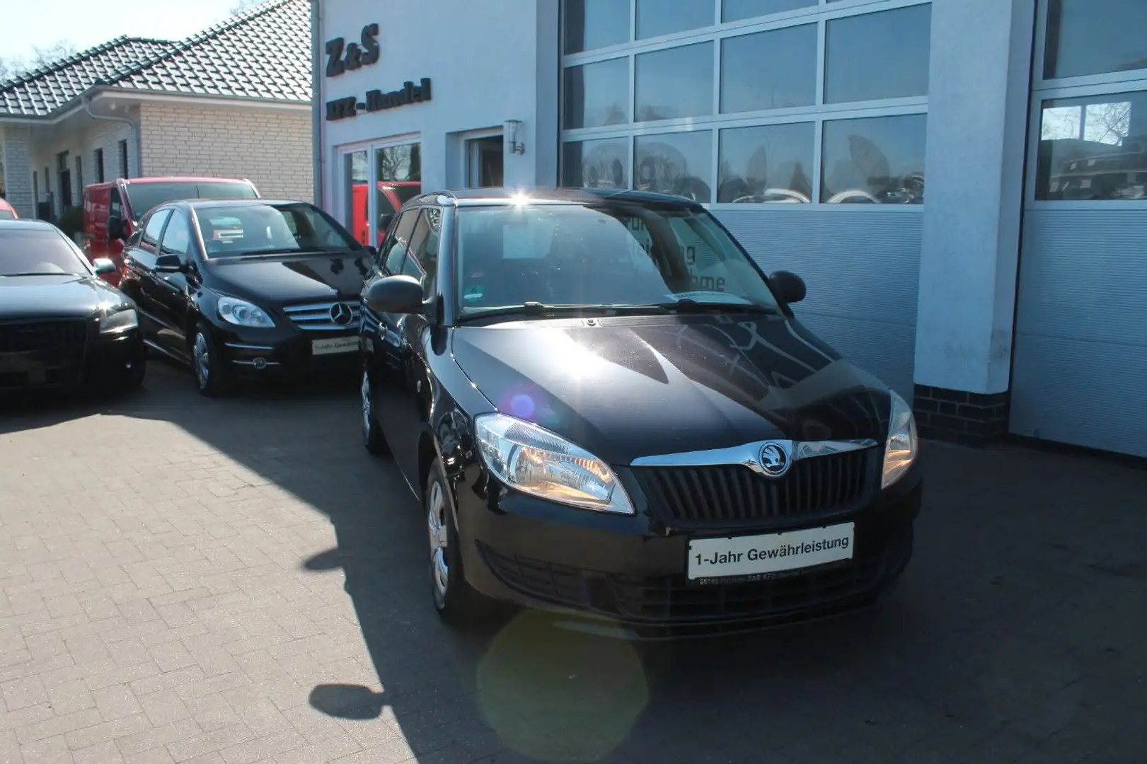Skoda Fabia Combi Active *TÜV-NEU* Schwarz - 1