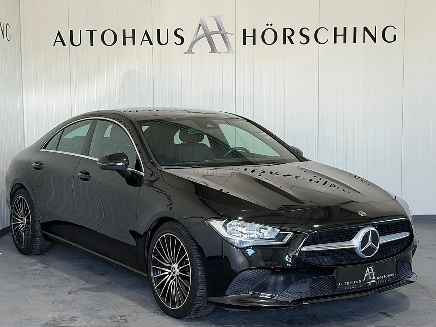 Mercedes-Benz CLA 180 d Aut. Schwarz - 1