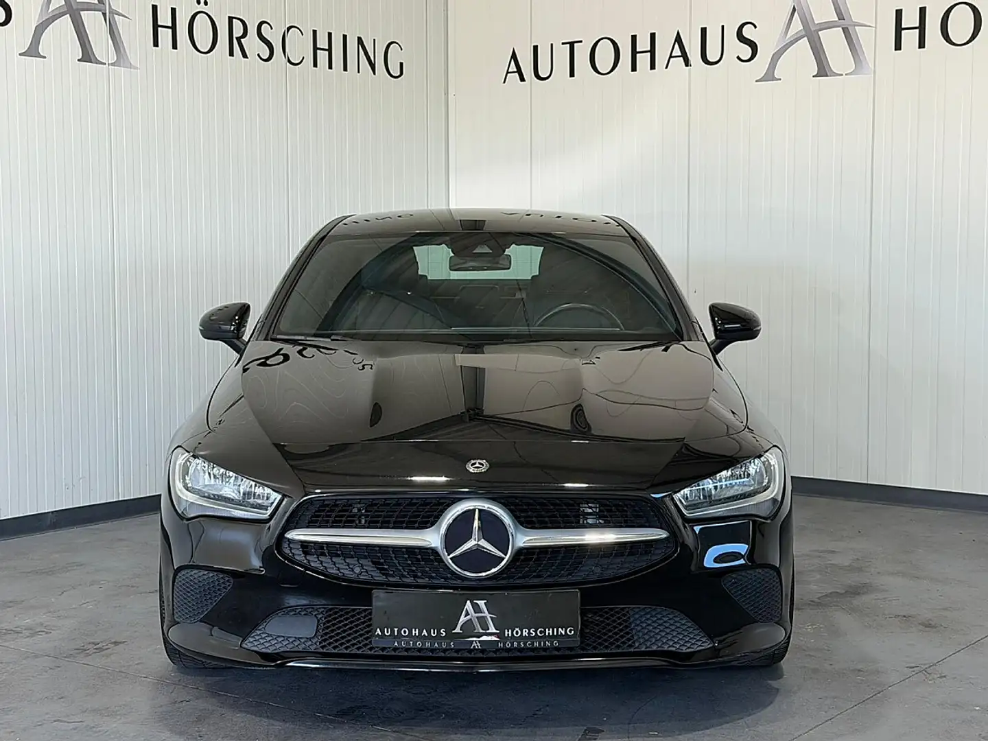 Mercedes-Benz CLA 180 d Aut. Schwarz - 2
