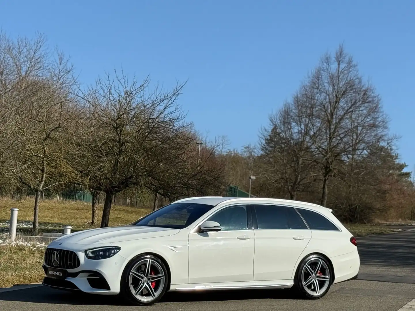 Mercedes-Benz E 63 AMG E63 S AMG 4Matic/PerfAGA./Burm./Mult./AMG-Driv Weiß - 2