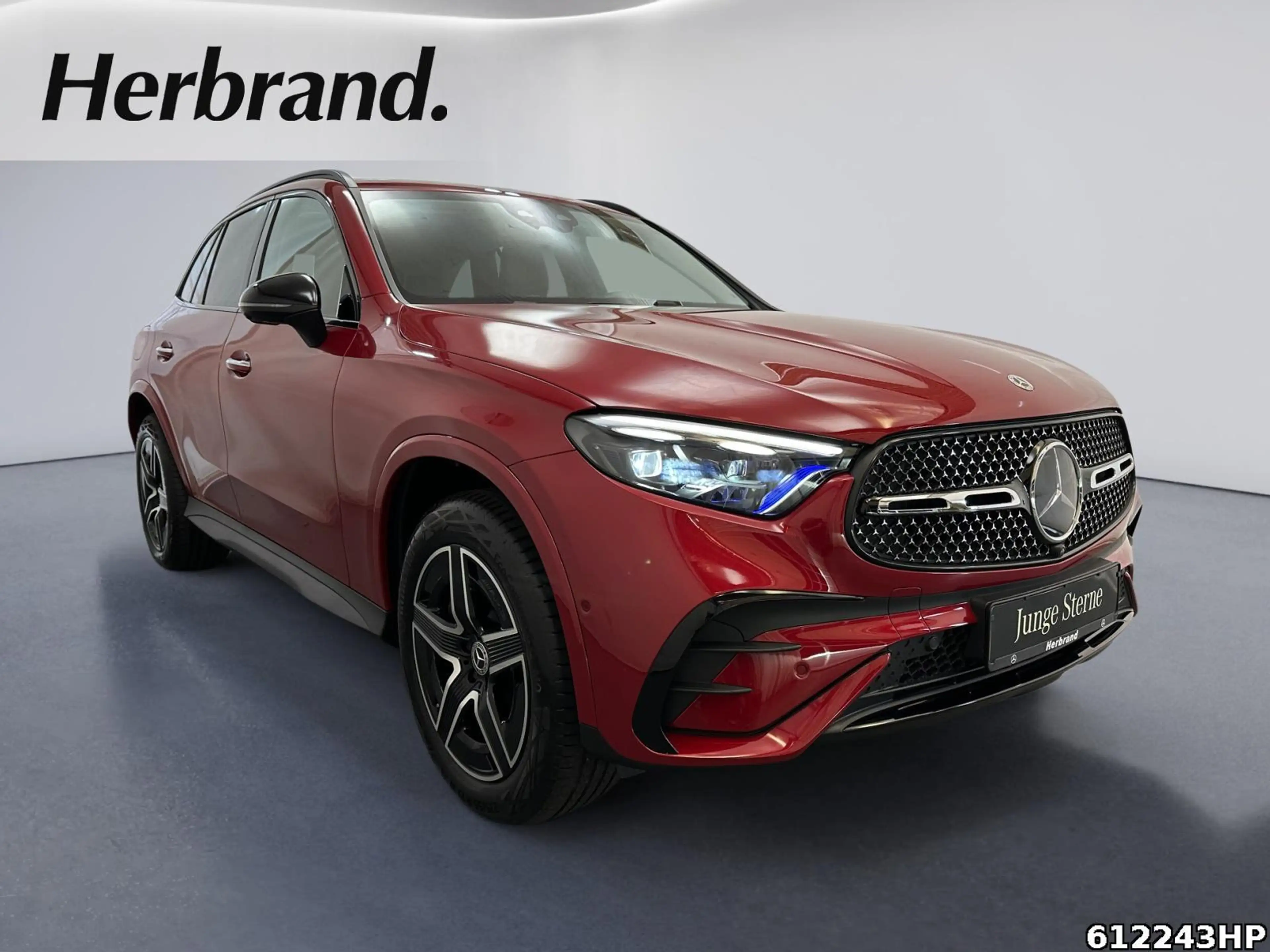 Mercedes-Benz GLC 300 e 4M AMG AHK Distronic DigitalLight 360° — photo 2
