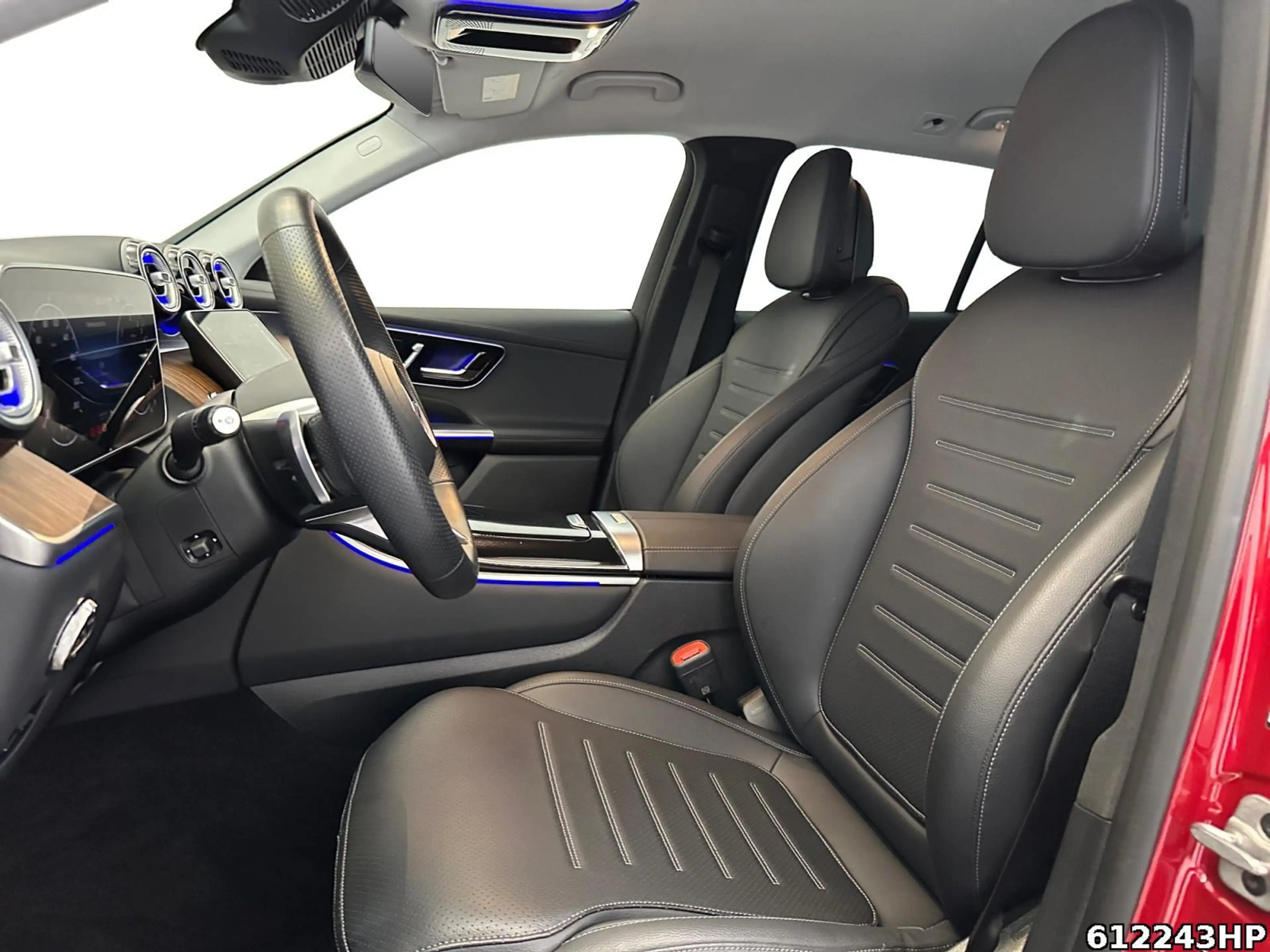 Mercedes-Benz GLC 300 e 4M AMG AHK Distronic DigitalLight 360° — photo 12