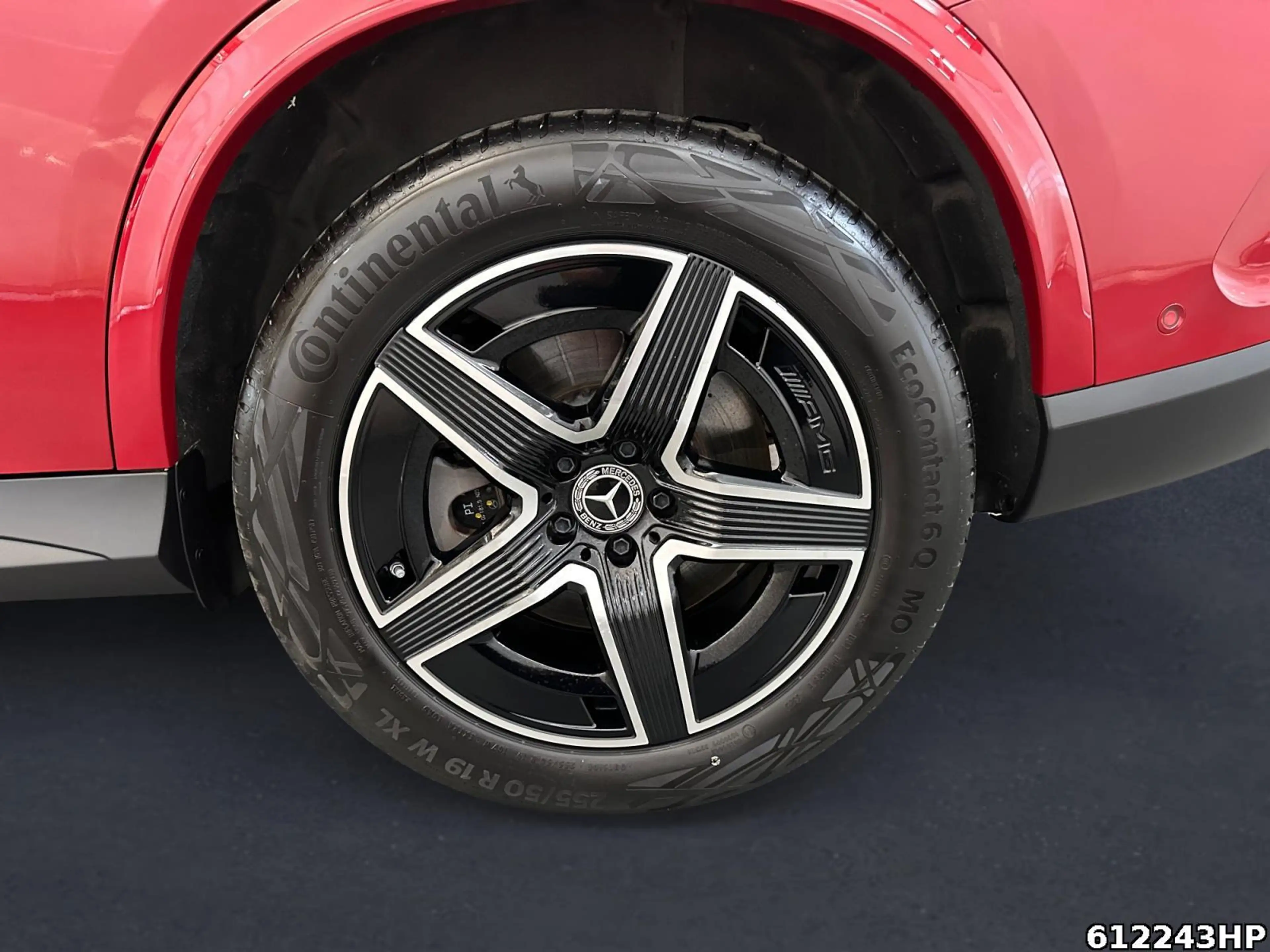 Mercedes-Benz GLC 300 e 4M AMG AHK Distronic DigitalLight 360° — photo 5
