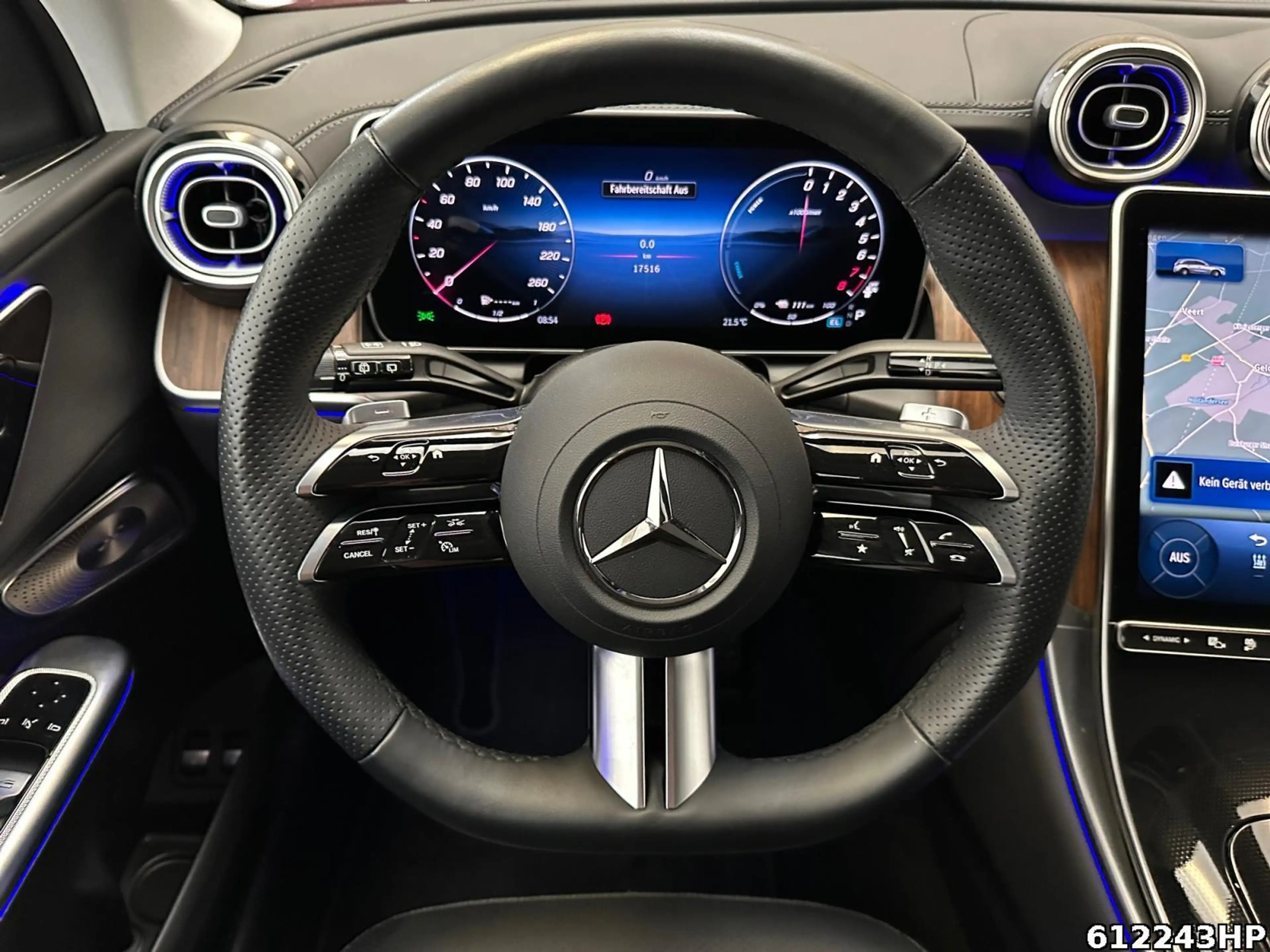 Mercedes-Benz GLC 300 e 4M AMG AHK Distronic DigitalLight 360° — photo 9