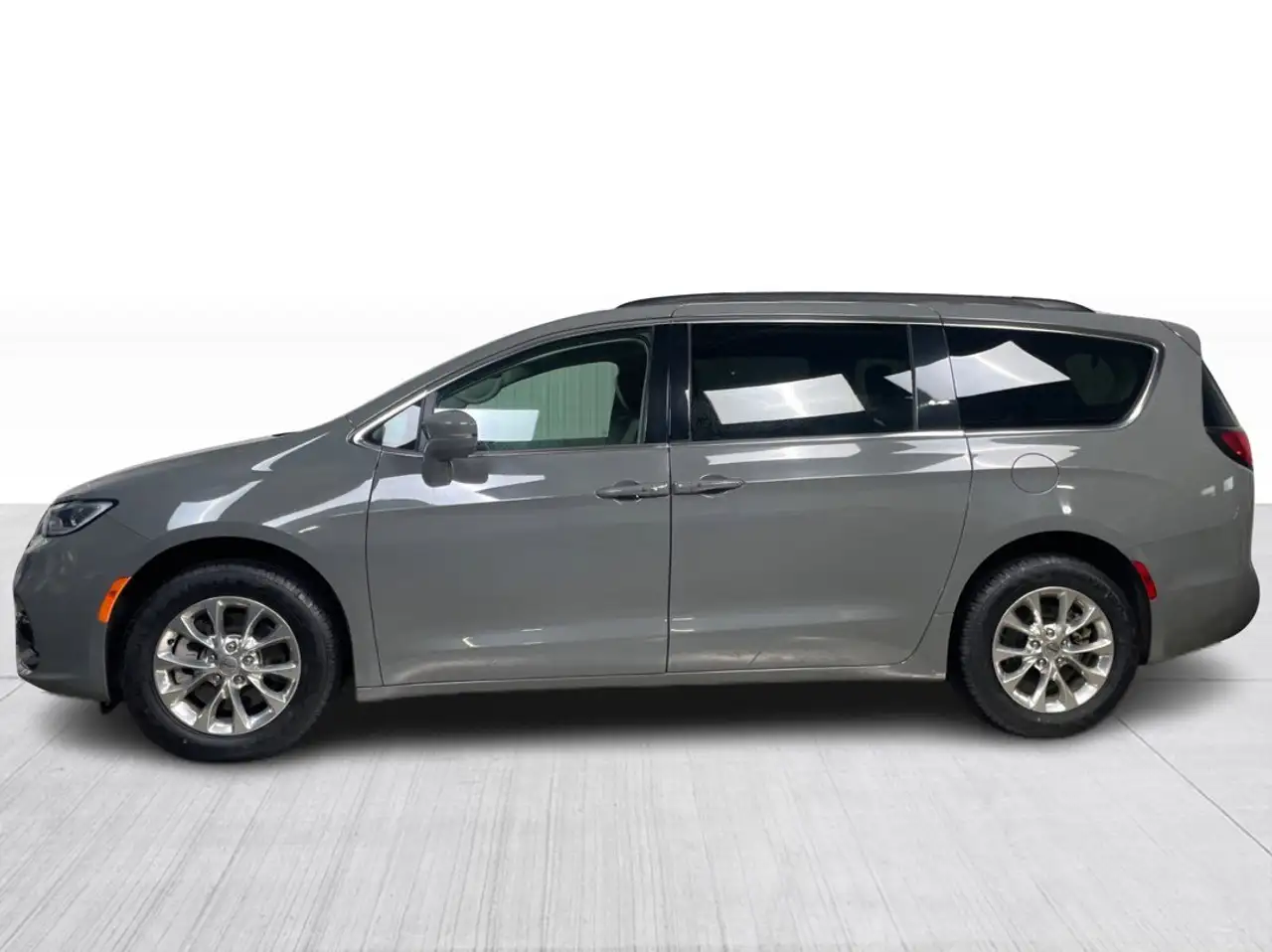 Chrysler Pacifica снимка Chrysler Pacifica
