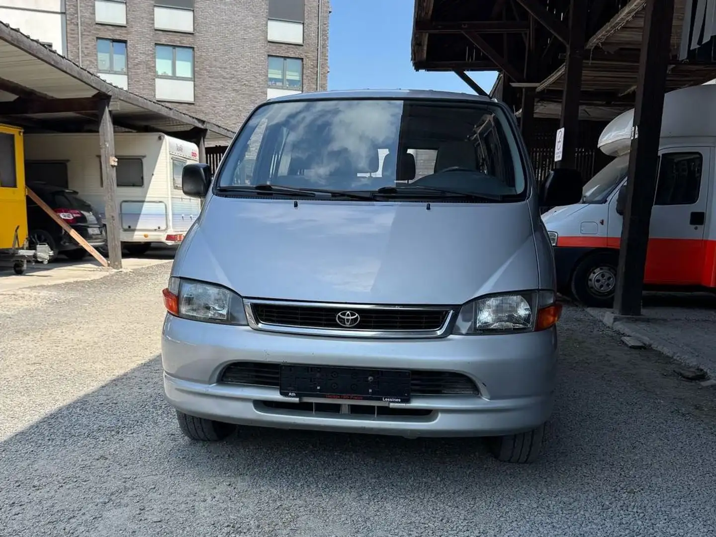 Toyota Hiace HIACE *belguim car* tubro long 9 places clean Gris - 1