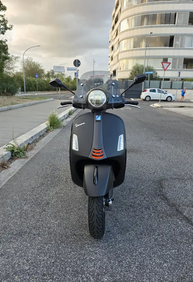 Vespa GTS Super Sport 300 - 2