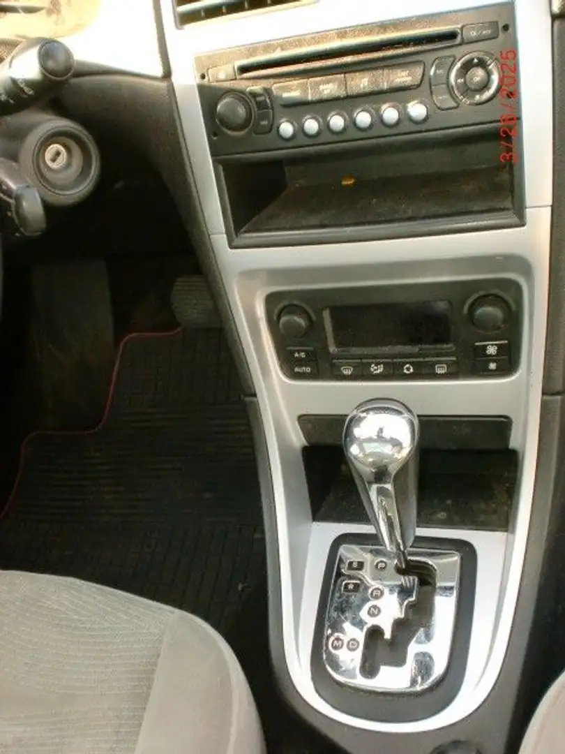 Peugeot 307 Break SW Premium 1,6  Automatik,Panoramadach Grau - 2