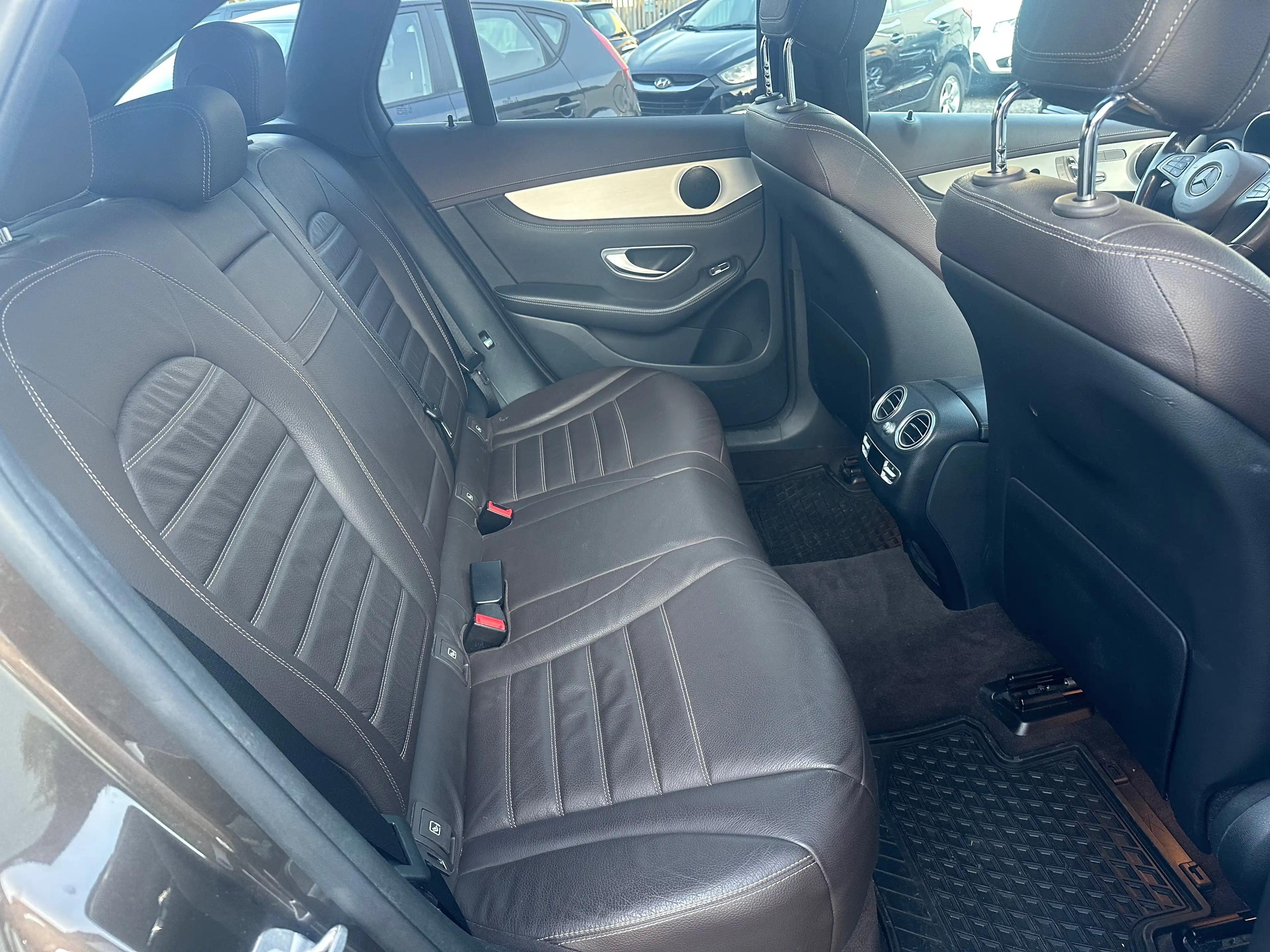 Mercedes-Benz GLC 250 GLC 250 4Matic — photo 15