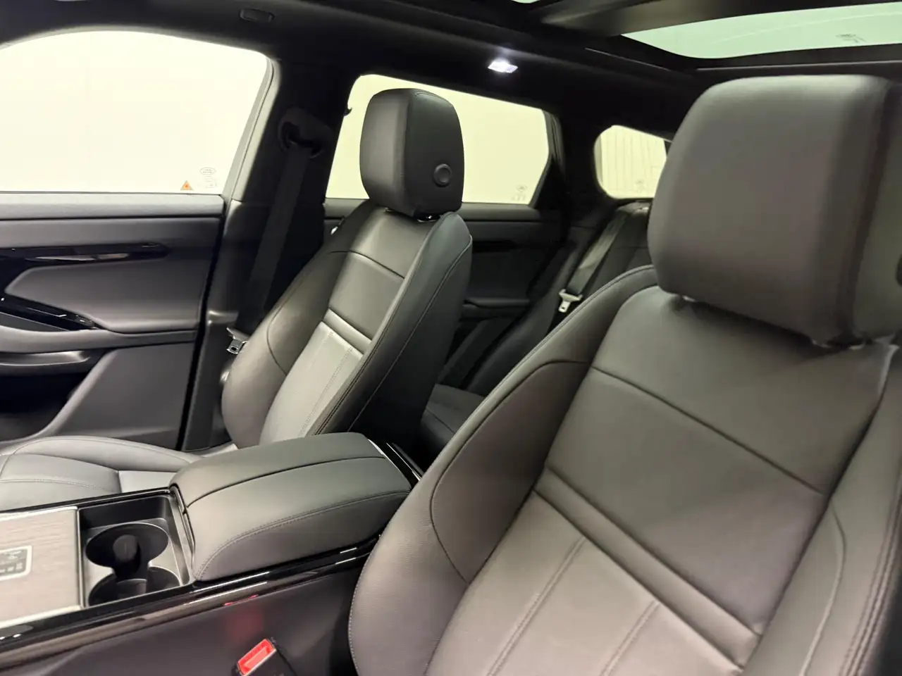 Land Rover Range Rover Evoque 2026 — фото 13