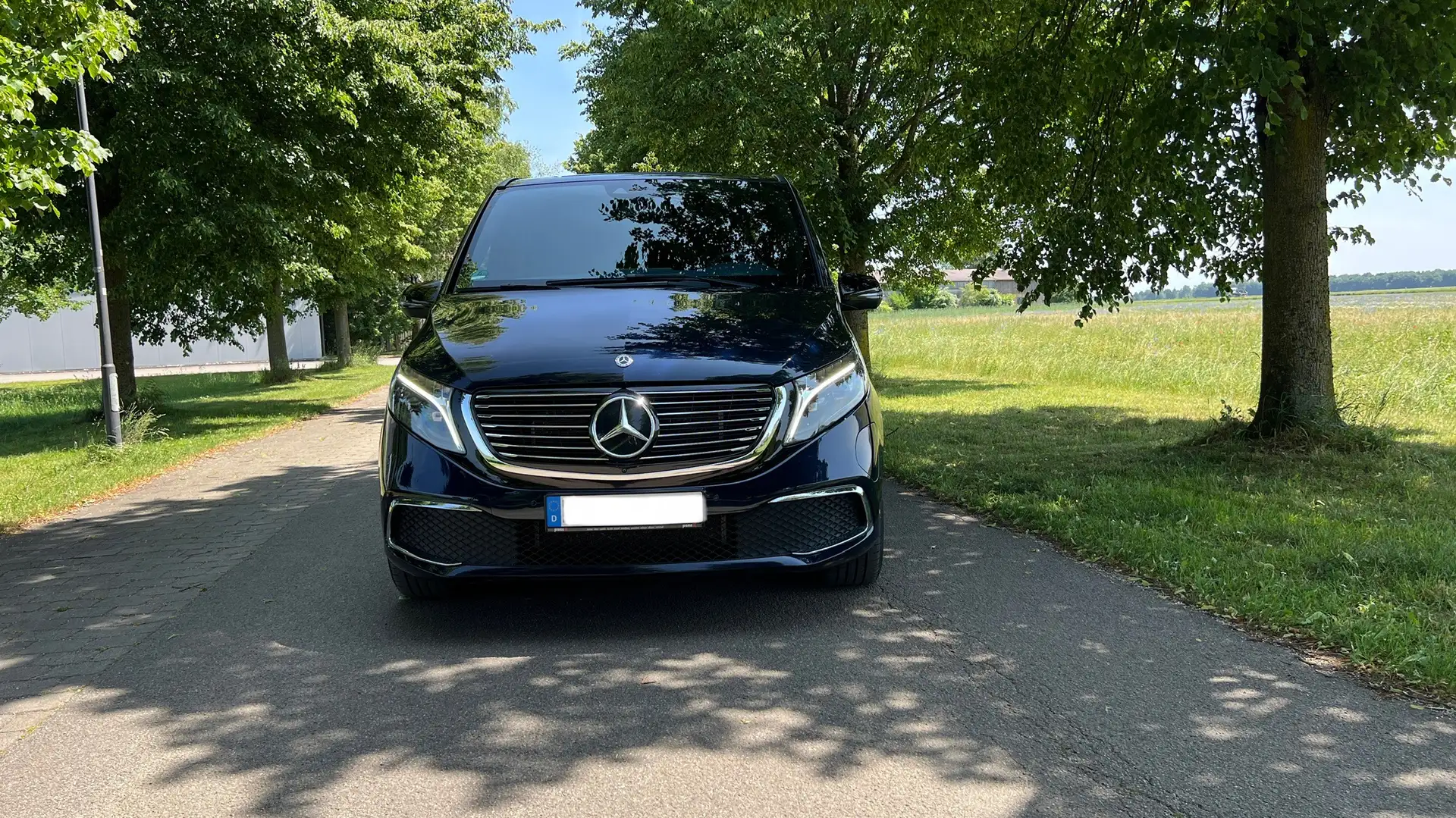 Mercedes-Benz EQV 300 EQV 300 extralang (447.815) MwSt. ausweisbar Bleu - 2