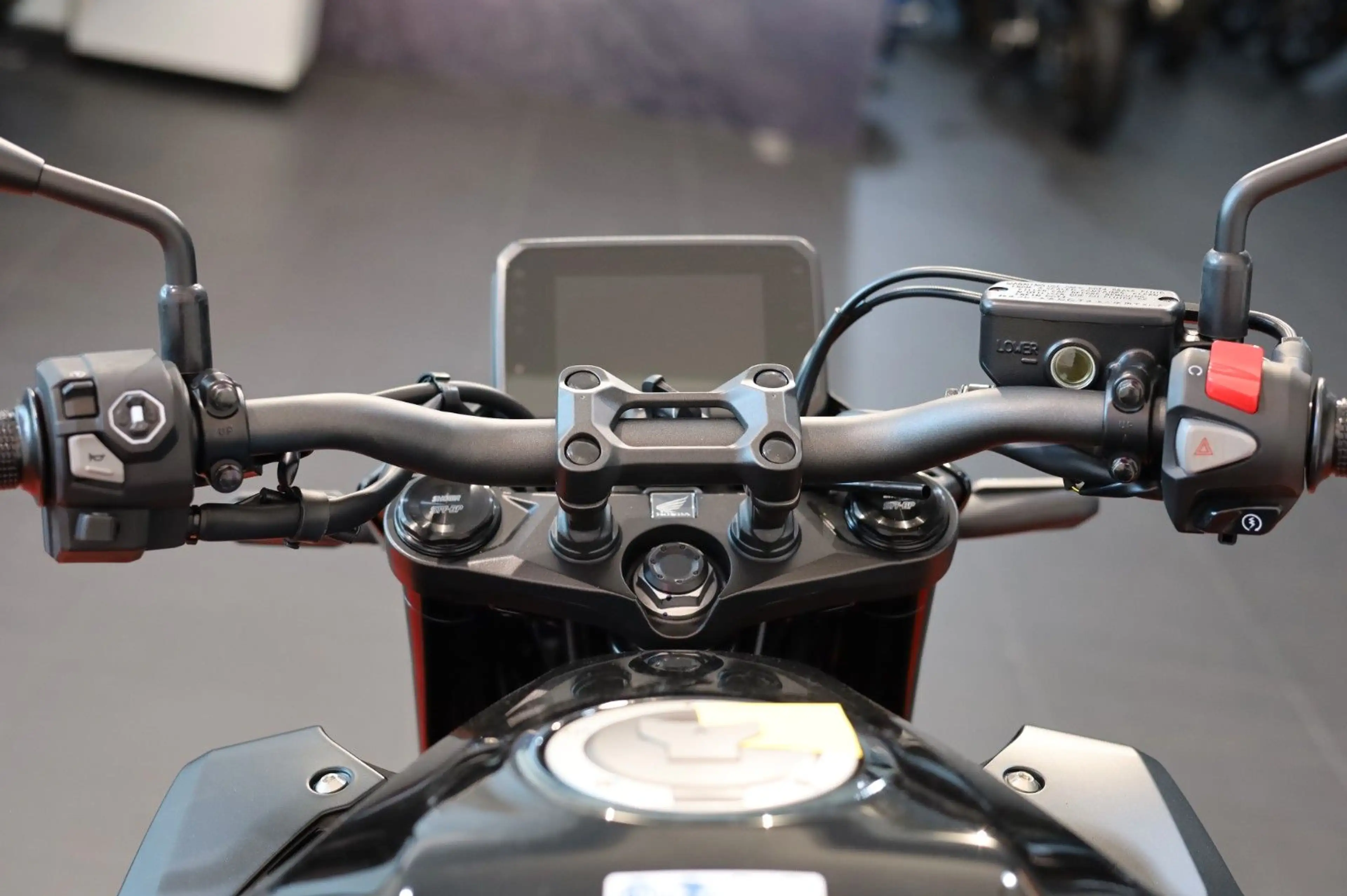 Honda CB 500 Hornet EC E-Clutch #Aktion 2026 — photo 12