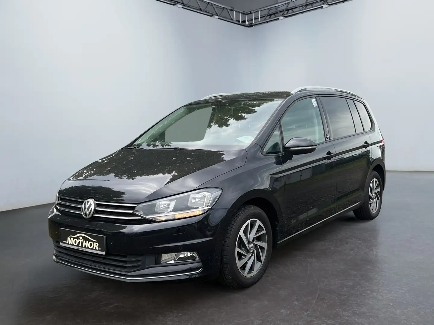 Volkswagen Touran 1.2 Comfortline TSI Klimaautomatik Zwart - 2