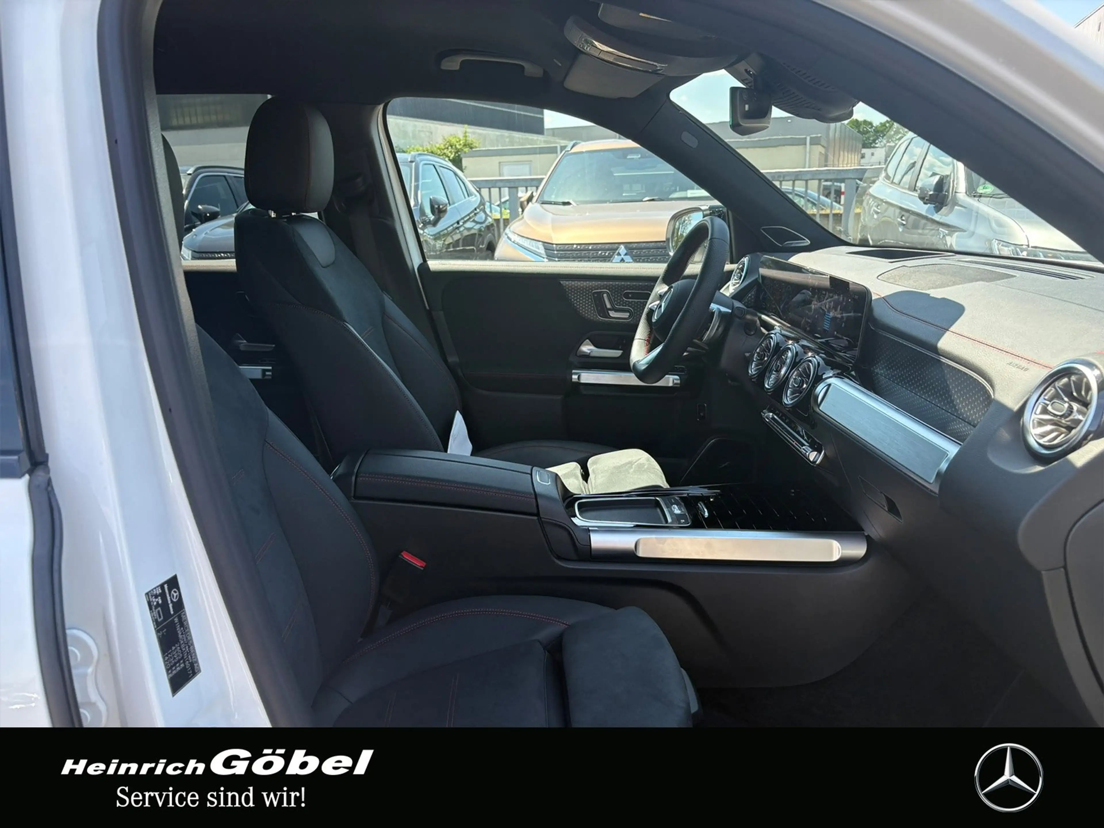 Mercedes-Benz EQB 300 AMG-LINE HEAD-UP*BURMESTER*360°*MEMORY — photo 15