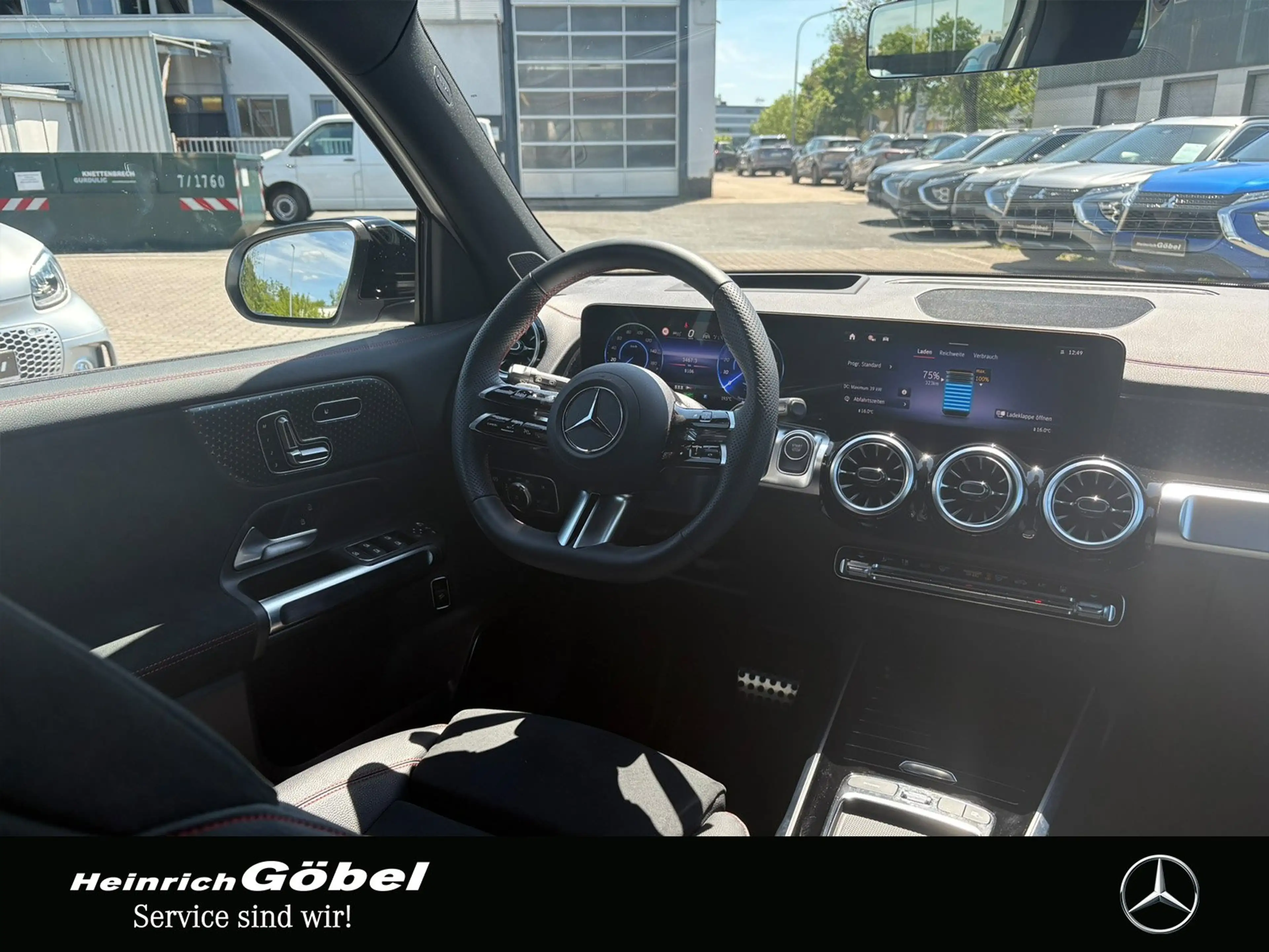 Mercedes-Benz EQB 300 AMG-LINE HEAD-UP*BURMESTER*360°*MEMORY — photo 10