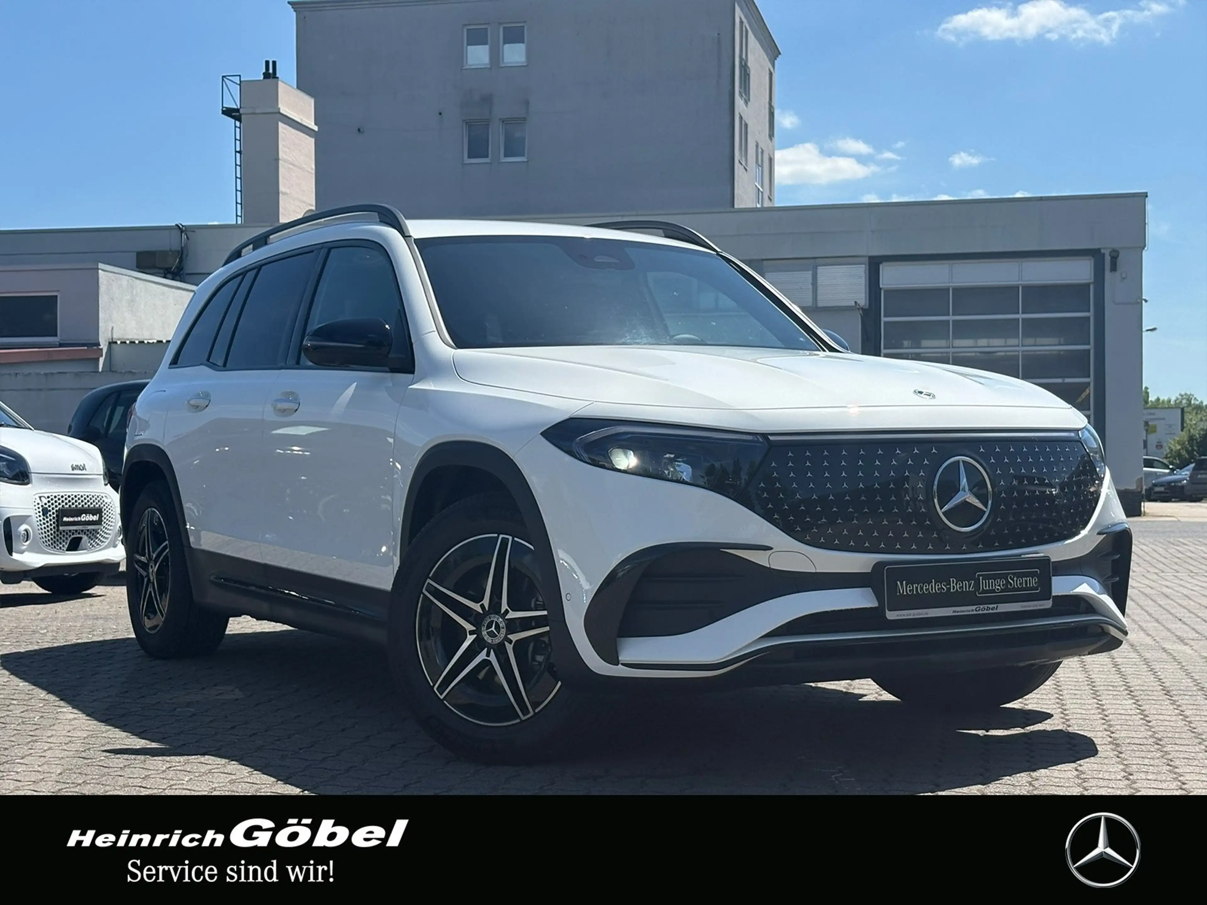 Mercedes-Benz EQB 300 AMG-LINE HEAD-UP*BURMESTER*360°*MEMORY — photo 3