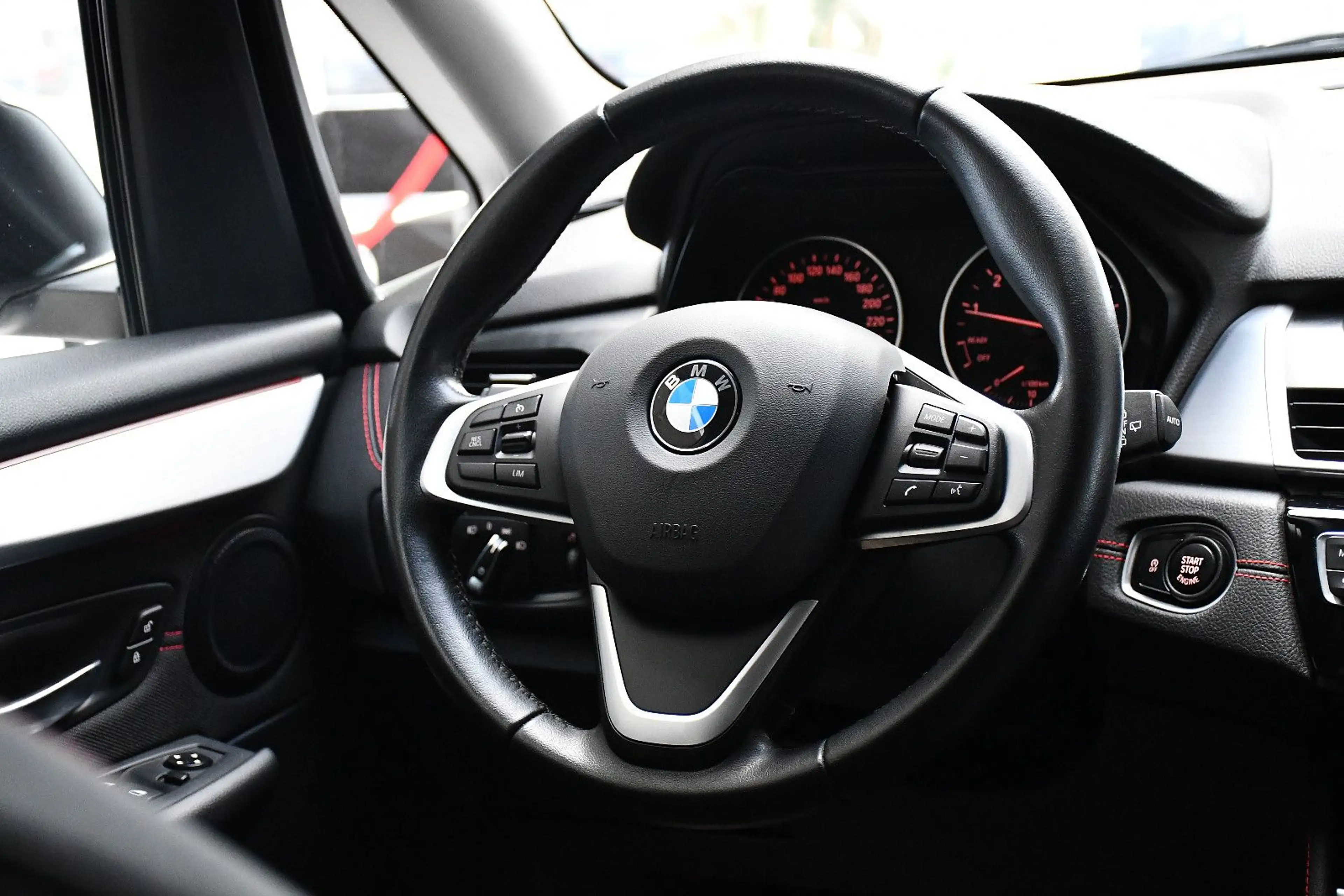 BMW 225 BMW 225i Active Tourer Aut. Sport Line Navi PDC — photo 12