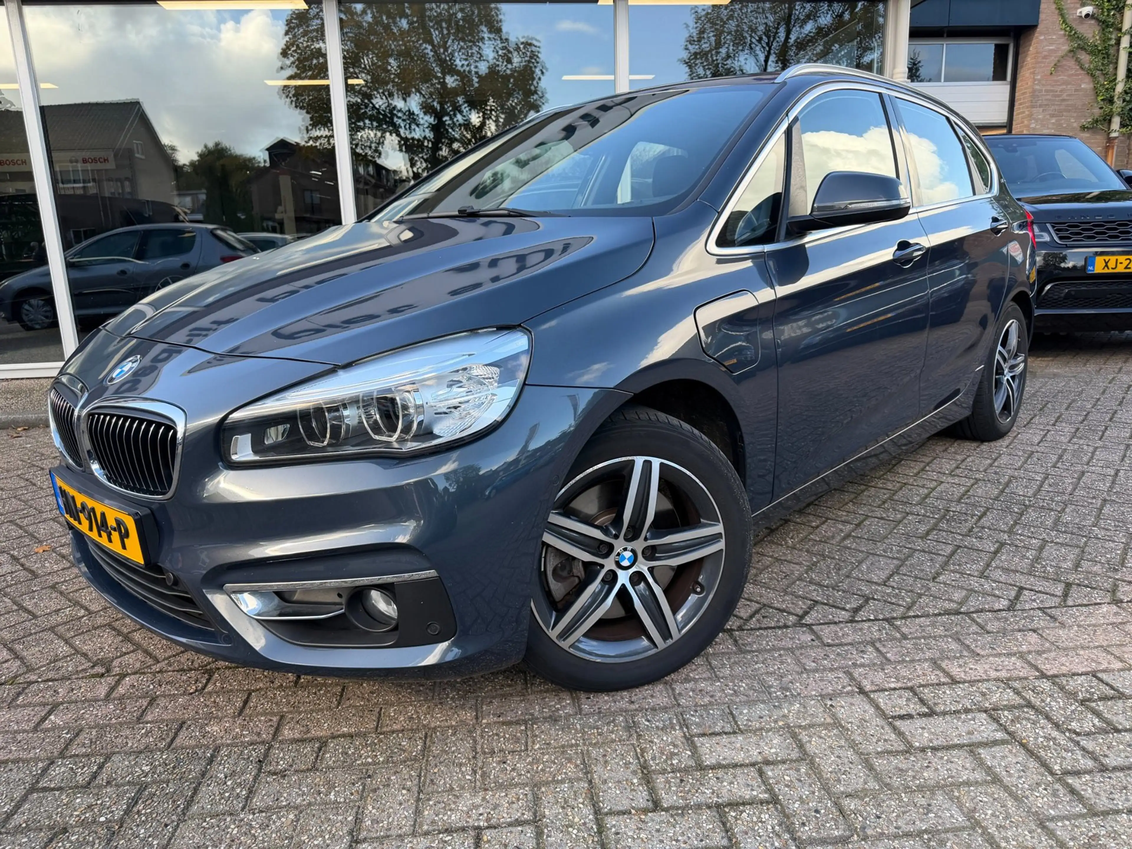 BMW 225 2-serie Active Tourer 225xe Centennial High Execut — photo 2