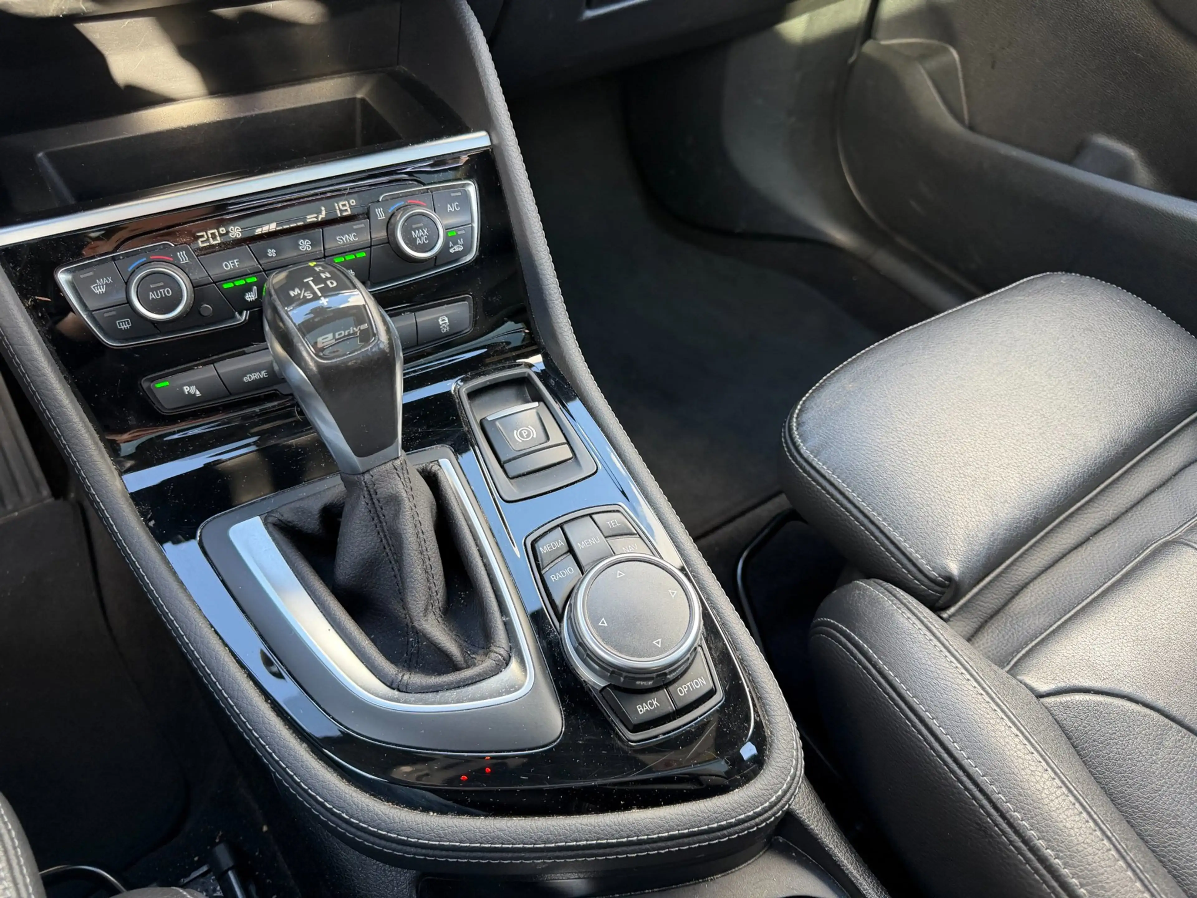 BMW 225 2-serie Active Tourer 225xe Centennial High Execut — photo 26