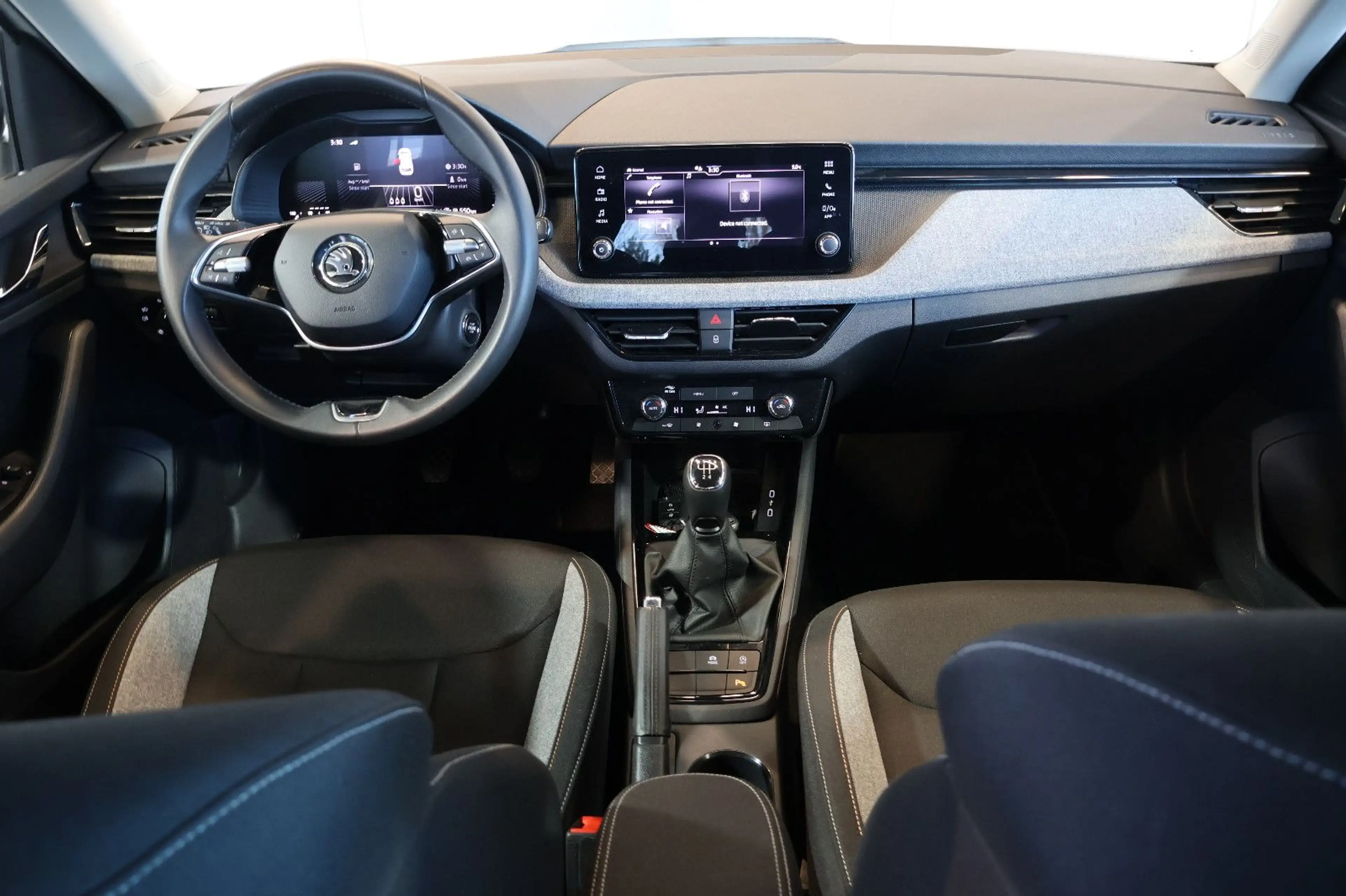 Skoda Kamiq 1.0 TSI Selection AID+LANE+LED+KAM+17" — photo 7