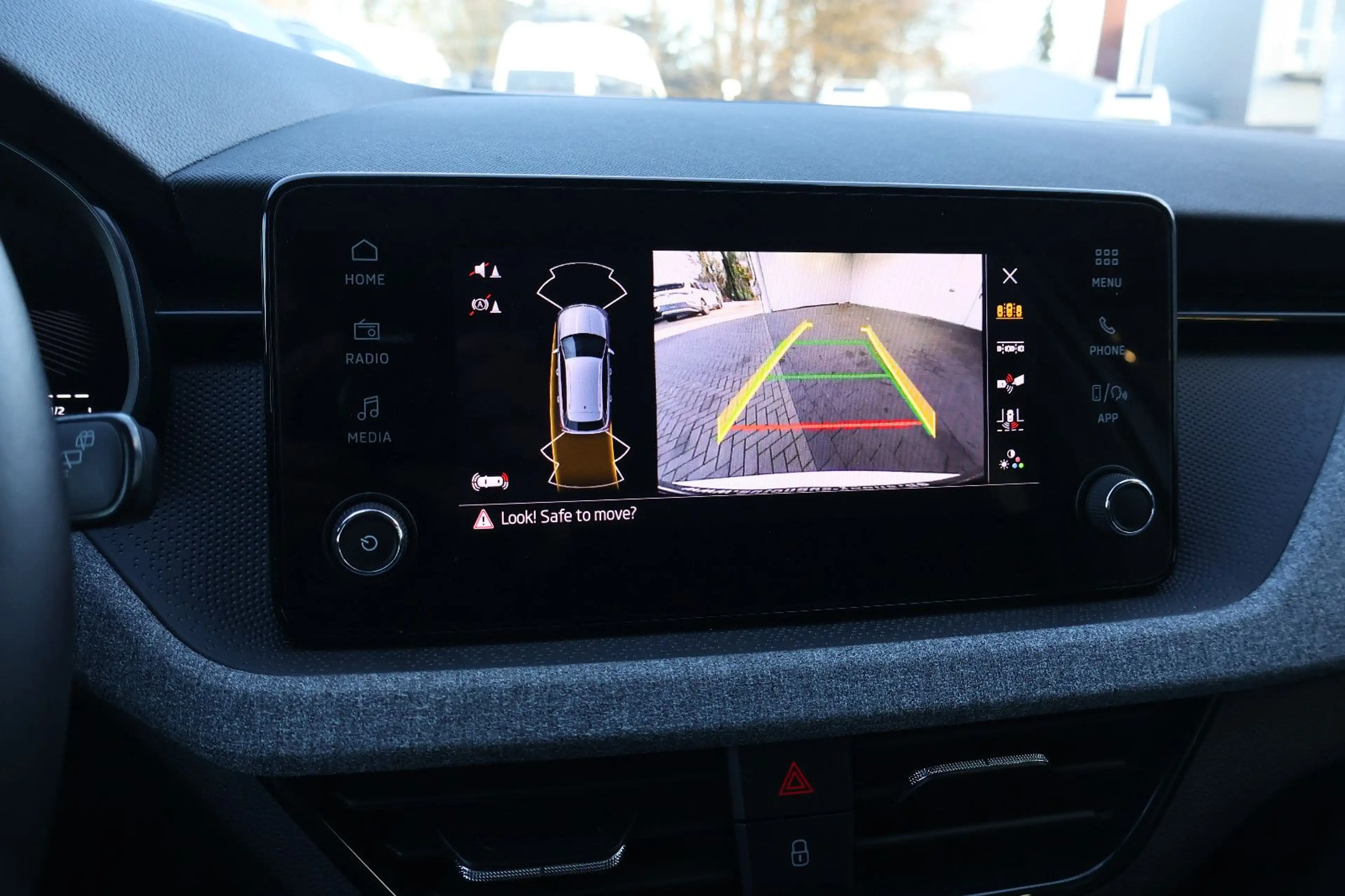 Skoda Kamiq 1.0 TSI Selection AID+LANE+LED+KAM+17" — photo 8