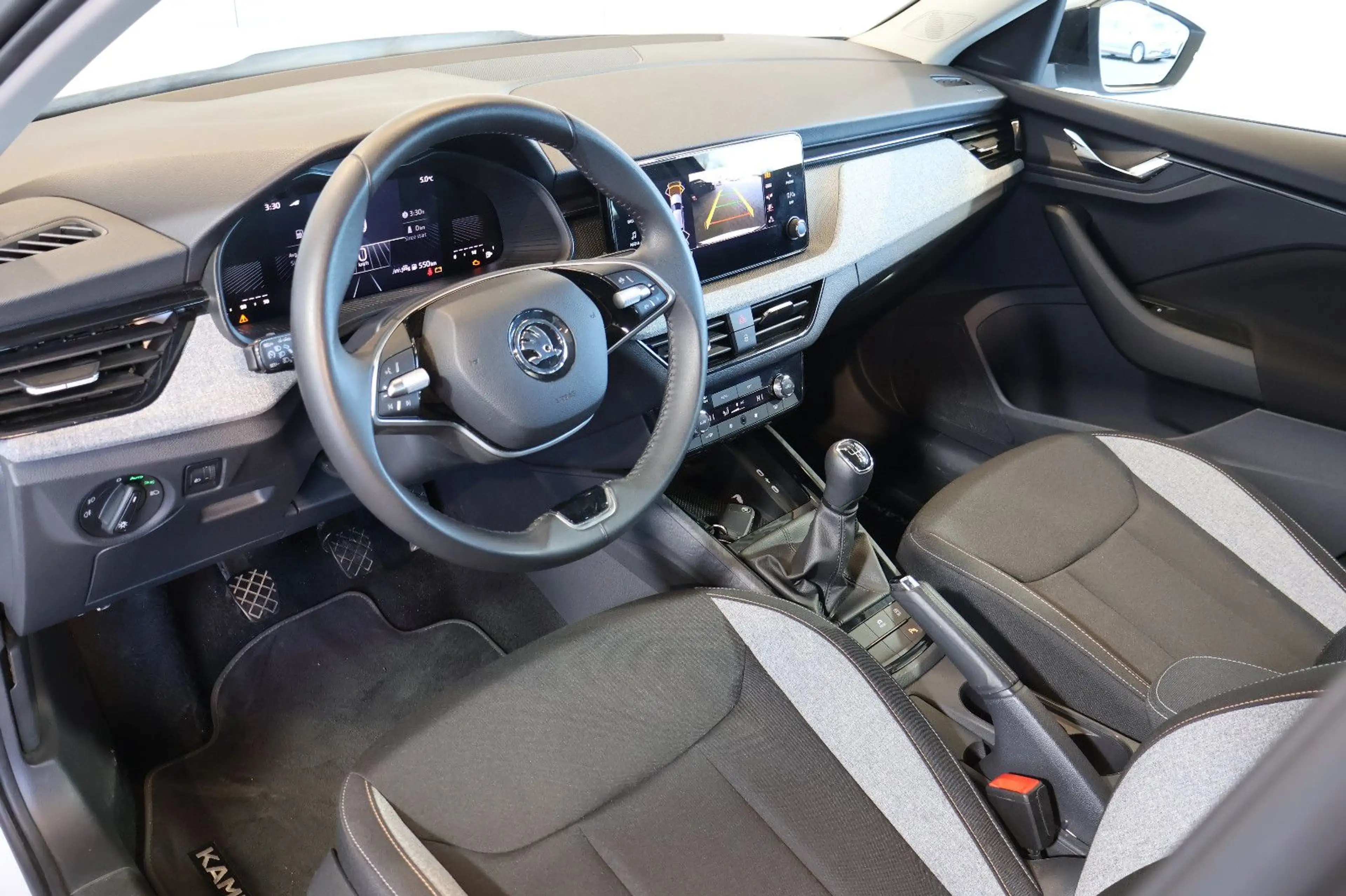 Skoda Kamiq 1.0 TSI Selection AID+LANE+LED+KAM+17" — photo 9