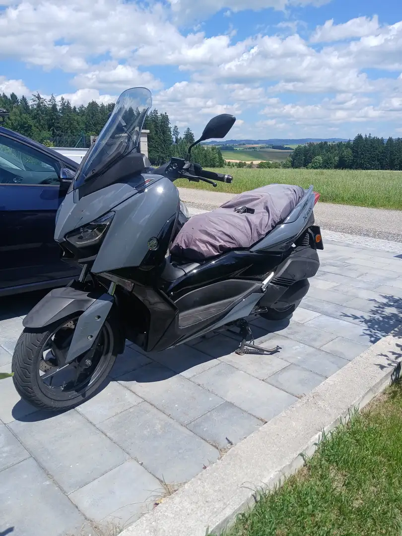 Yamaha X-Max 300 Techmax Grau - 2