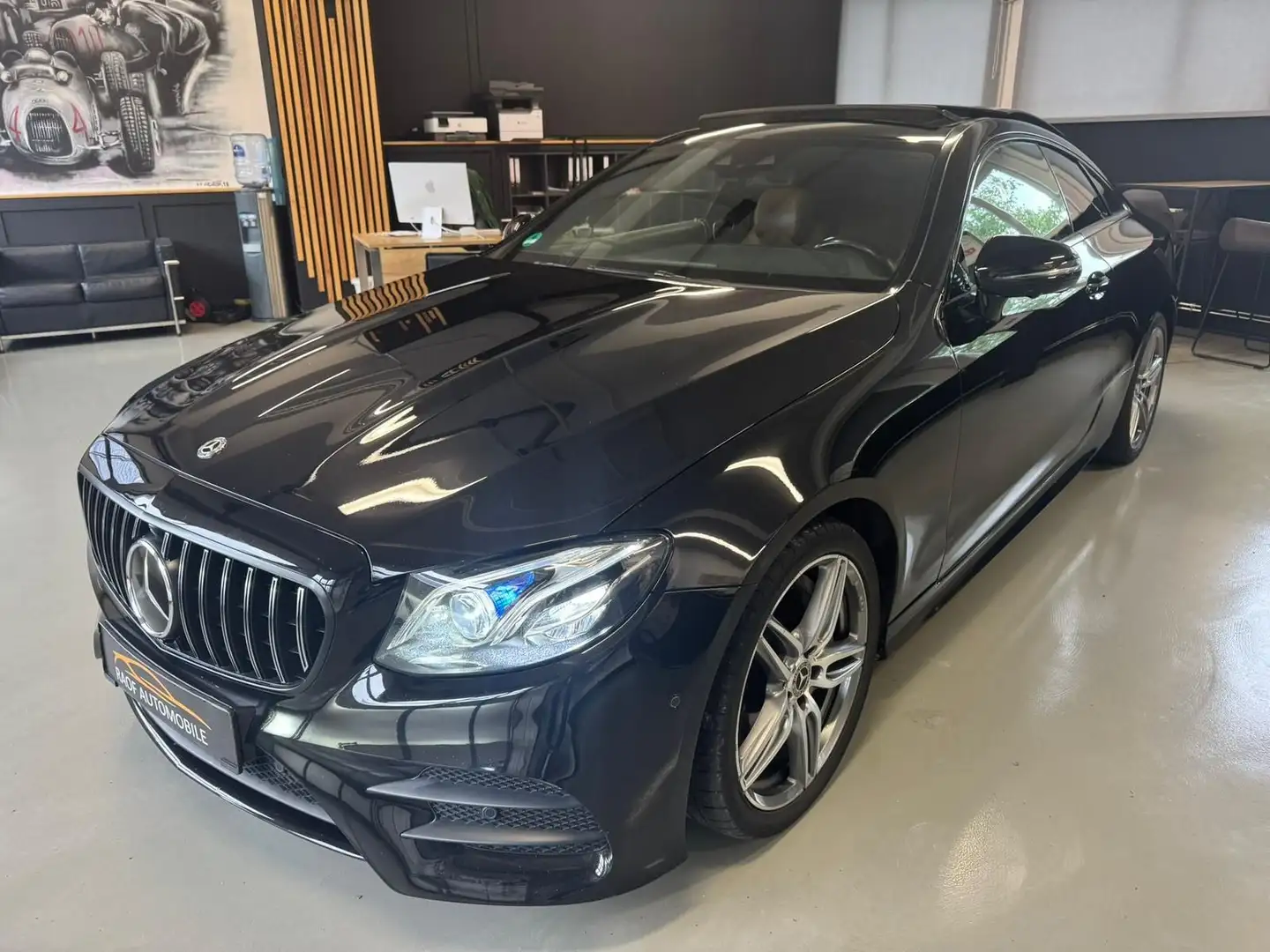 Mercedes-Benz E 350 D 4MATIC COUPE AMG PANO CAM NAVI Noir - 1