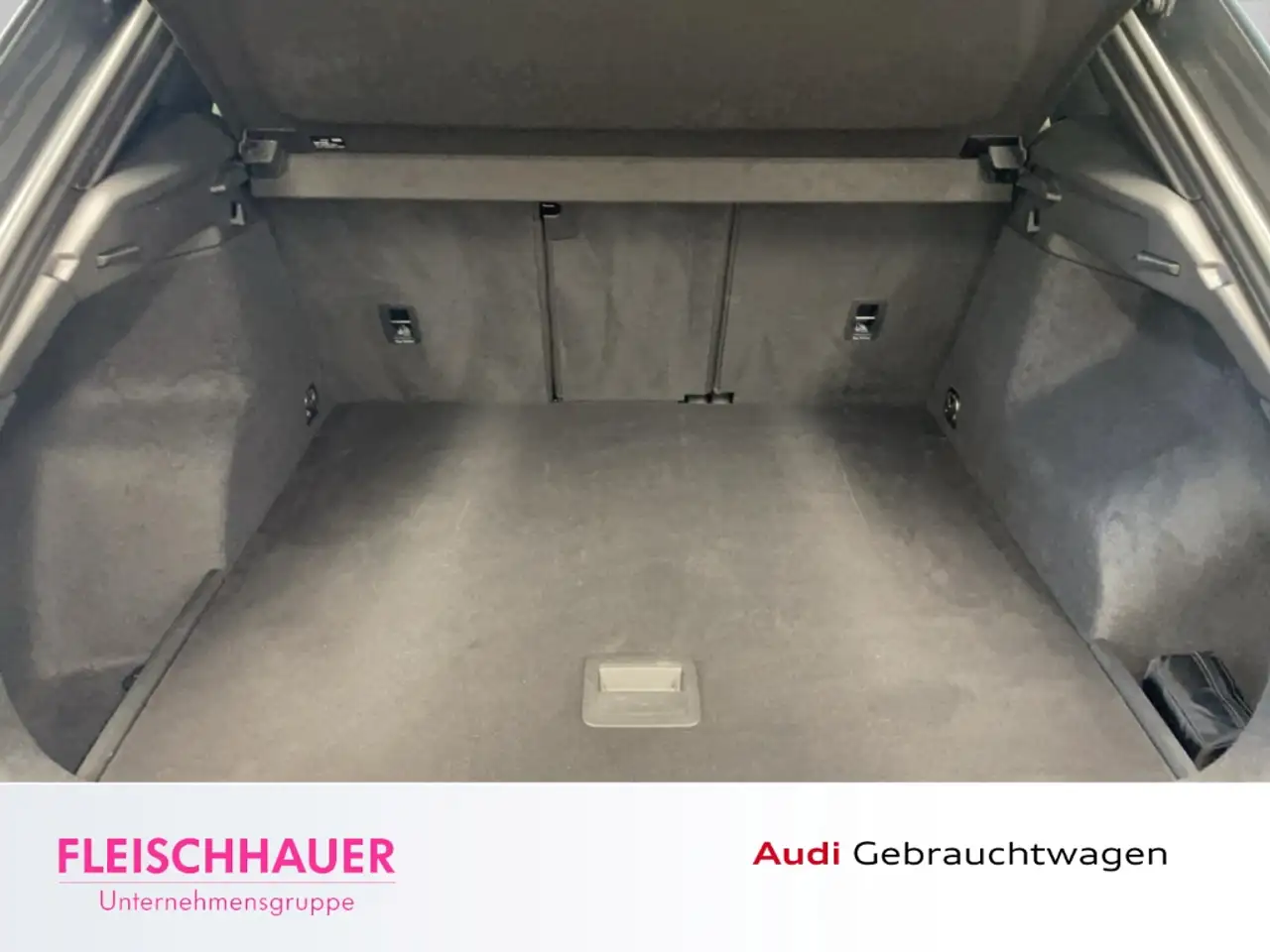 Audi Q3, фото 7