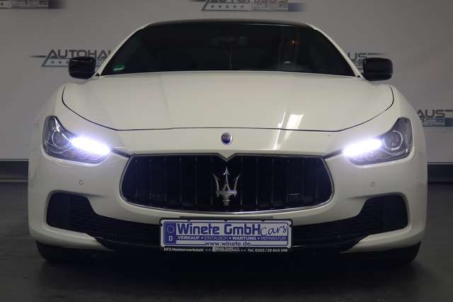 Maserati Ghibli *NAVI*SHZ*PDC*S-DACH*LEDER*BOSE*BI-XENON*SoundM*uv