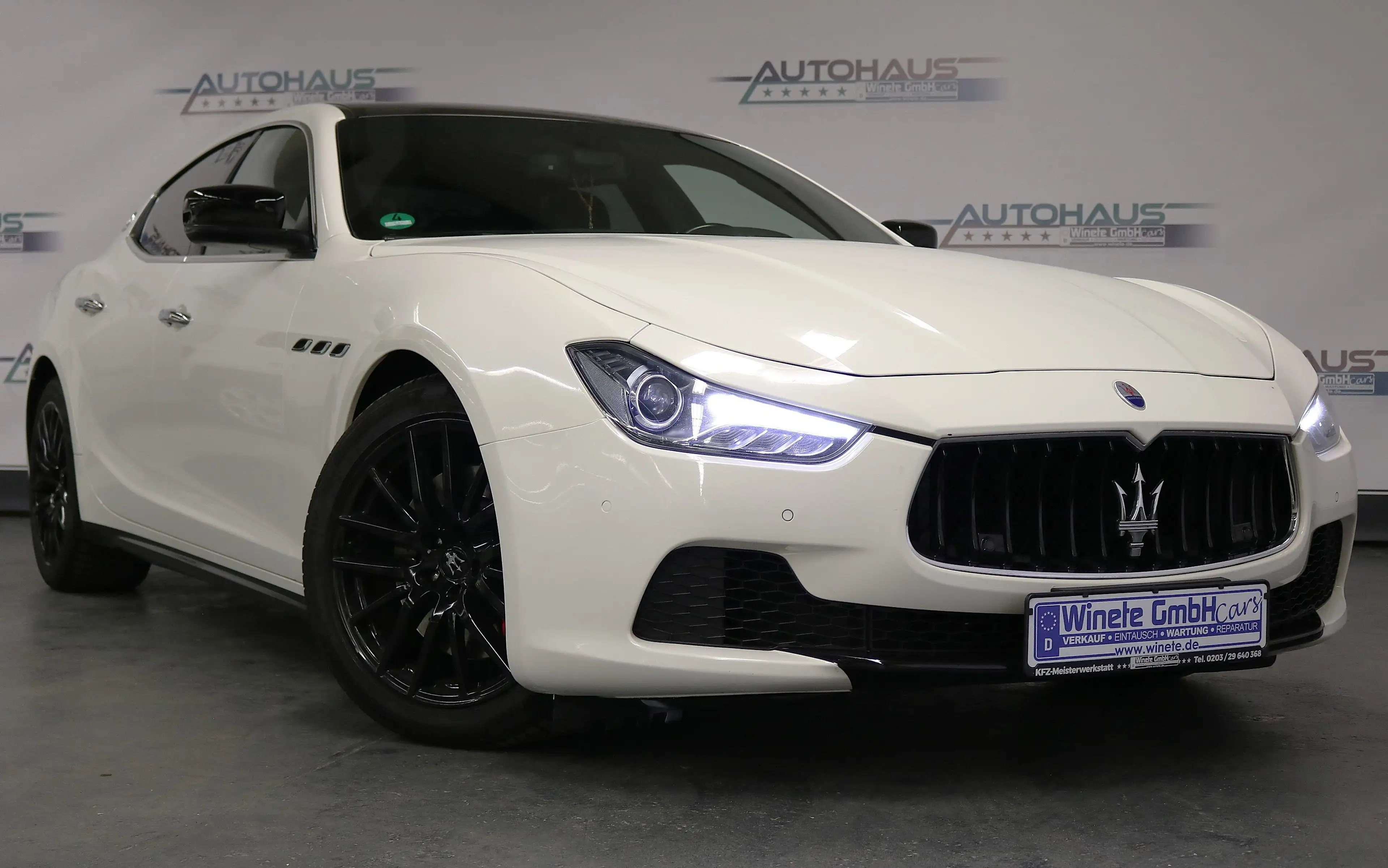 Maserati Ghibli *NAVI*SHZ*PDC*S-DACH*LEDER*BOSE*BI-XENON*SoundM*uv