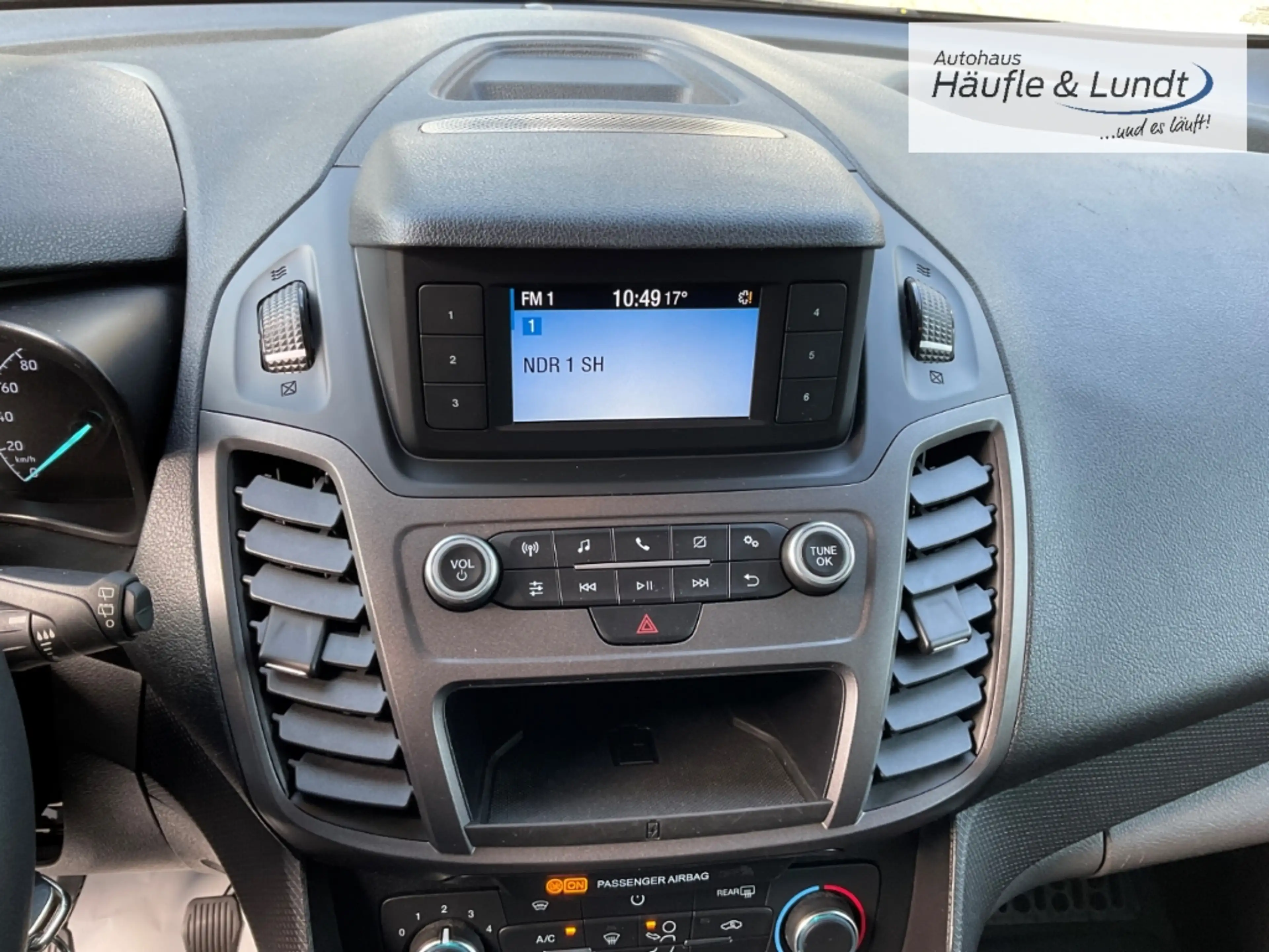 Ford Tourneo Connect Trend Klima PDC AHK Allwetterreifen — photo 11