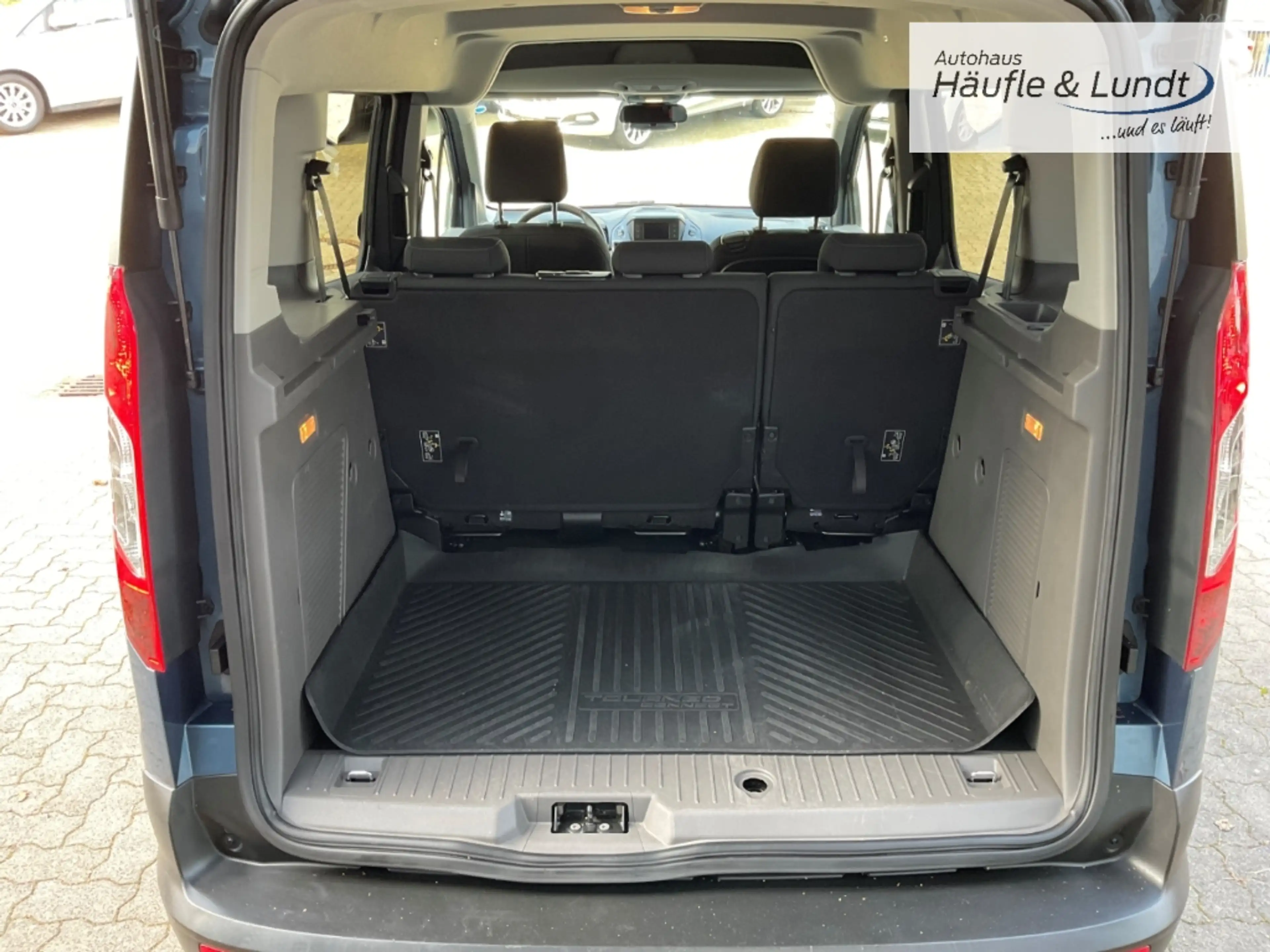 Ford Tourneo Connect Trend Klima PDC AHK Allwetterreifen — photo 14