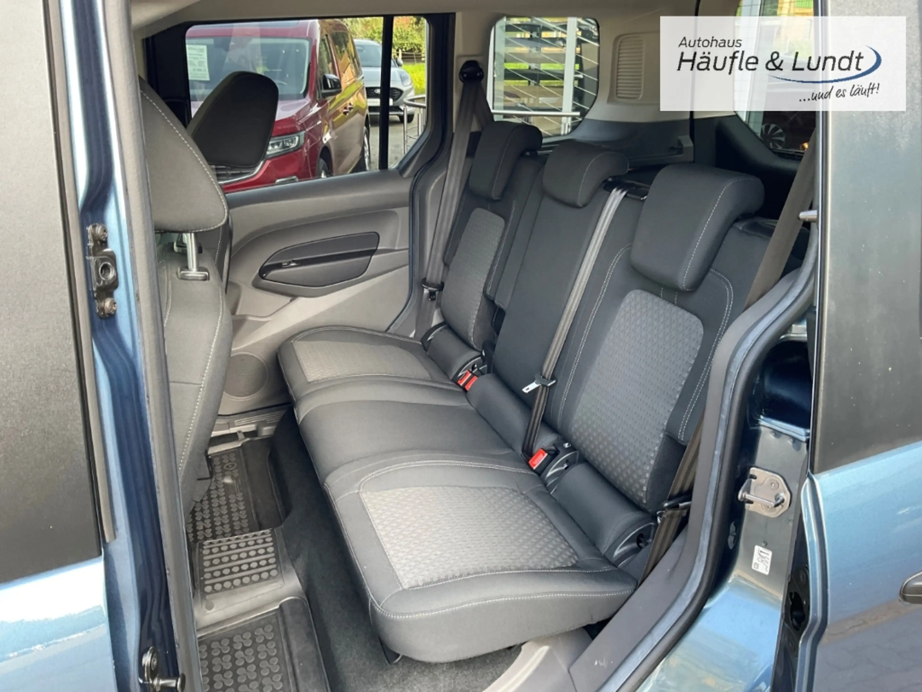 Ford Tourneo Connect Trend Klima PDC AHK Allwetterreifen — photo 7