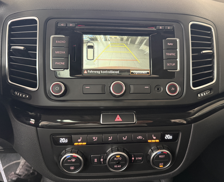 SEAT Alhambra Style Automatik 7-Sitzer AHK Kamera Panorama SHZ — photo 14