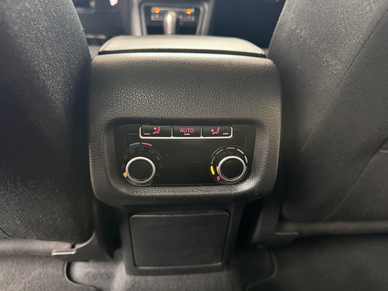 SEAT Alhambra Style Automatik 7-Sitzer AHK Kamera Panorama SHZ — photo 12