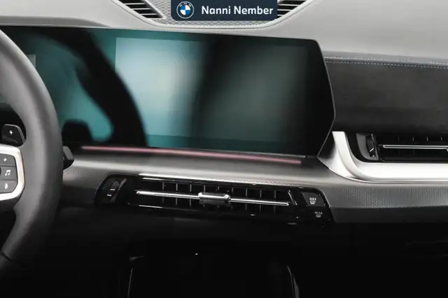 BMW X1 view 11