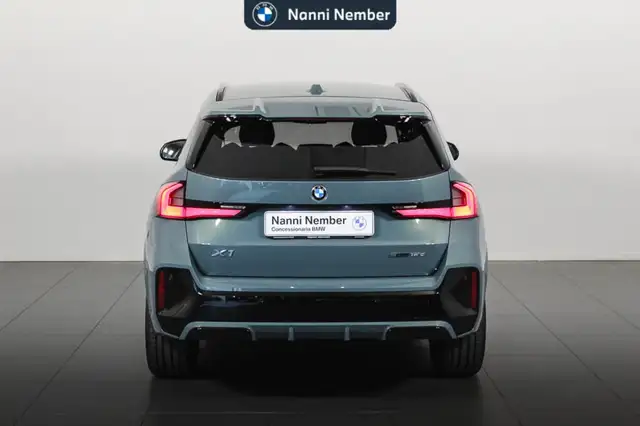 BMW X1 view 4