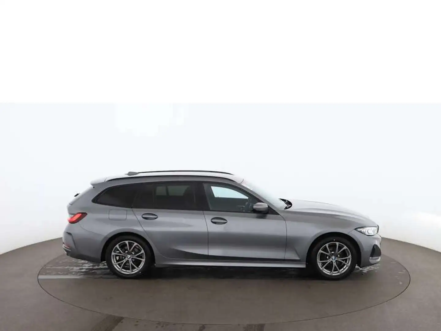 BMW 318 d Touring Aut LED STANDHZ RADAR NAVI LEDER Grau - 2
