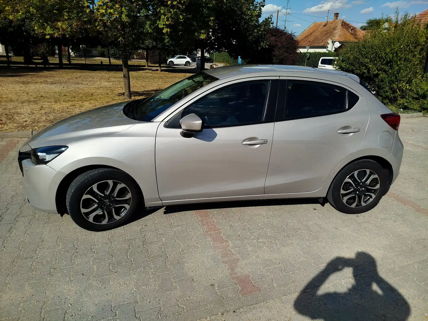 Mazda 2 e-SKYACTIV G 90 M HYBRID Center-Line - 2