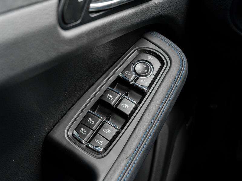 2023 Porsche Macan GTS AWD Premium Pkg Plus|Sport Chrono Pkg|Adaptive thumb 24